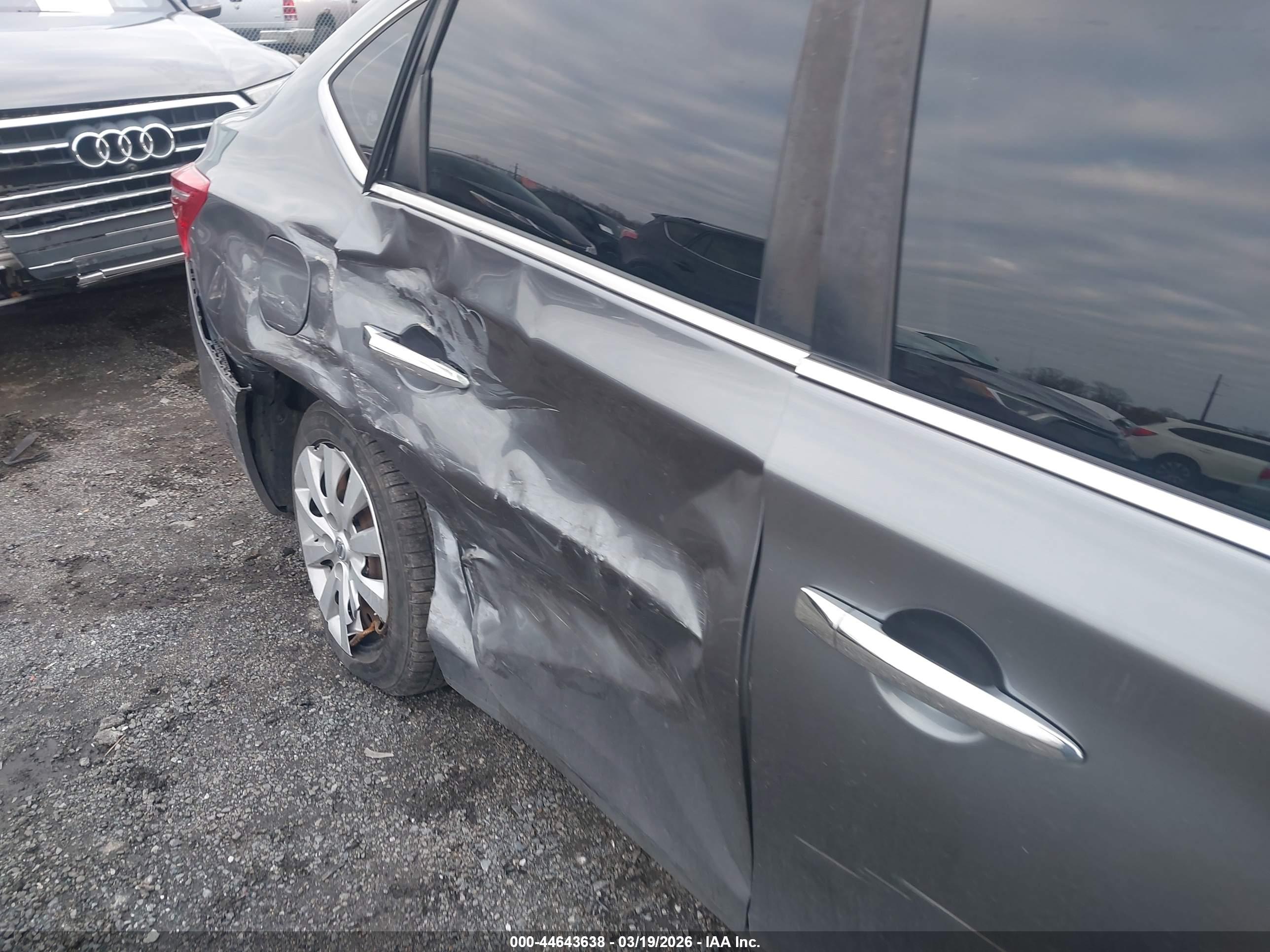 NISSAN SENTRA image 6