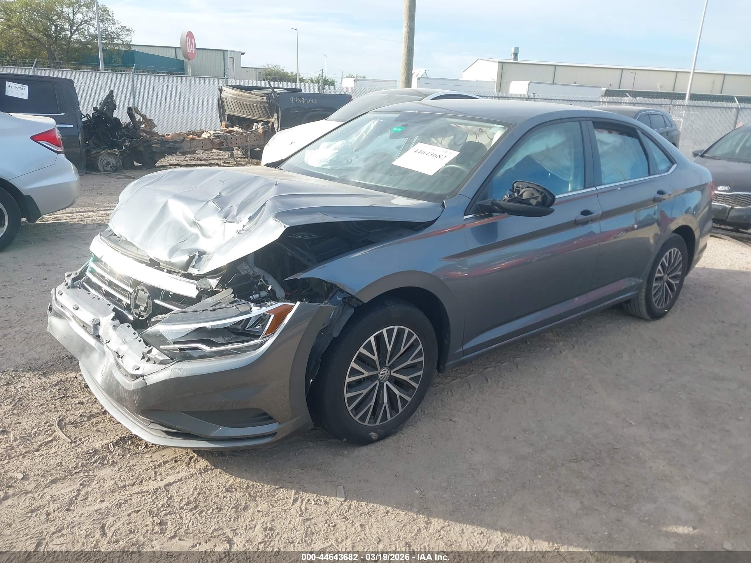 VOLKSWAGEN JETTA image 2