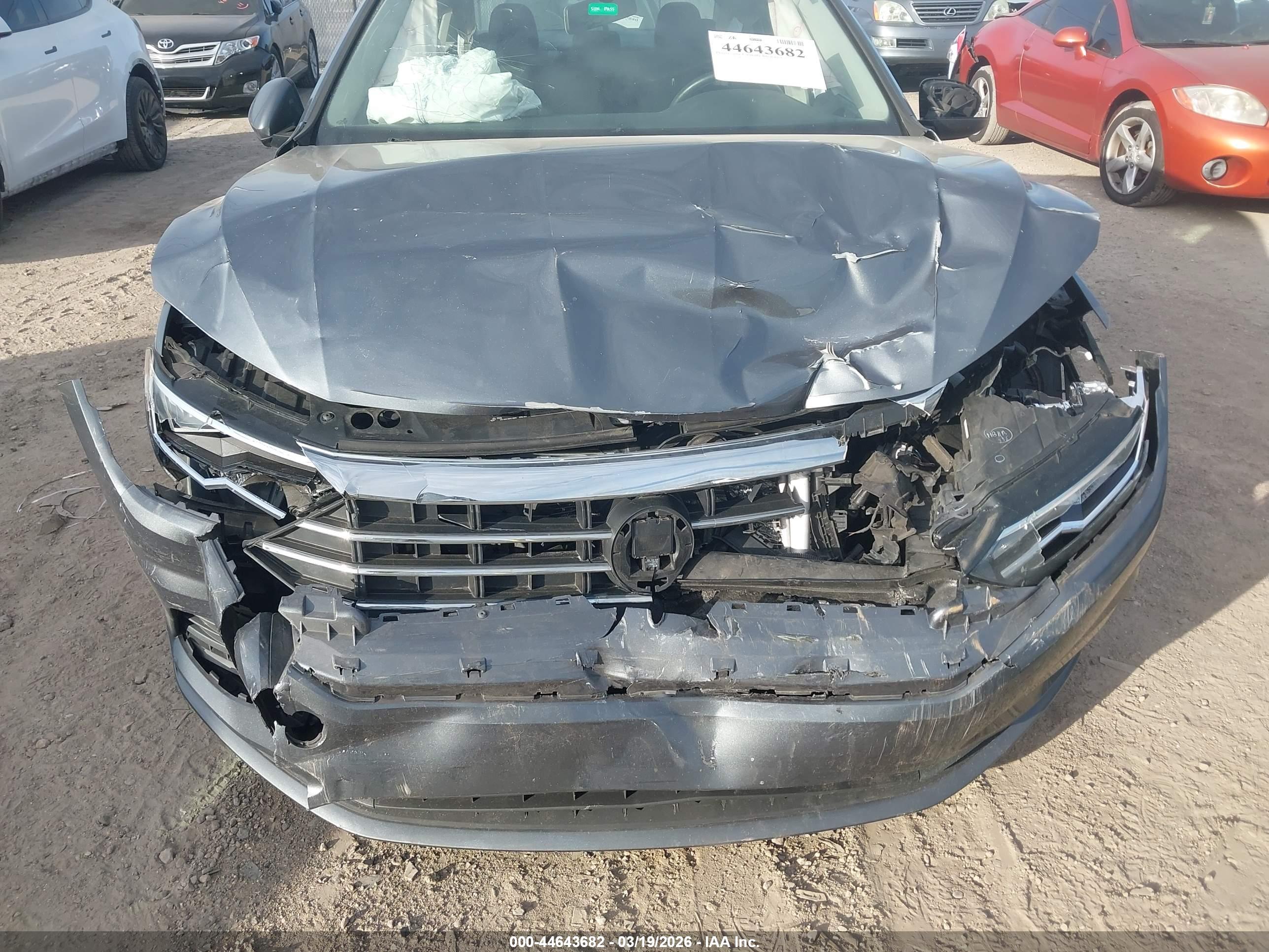 VOLKSWAGEN JETTA image 6