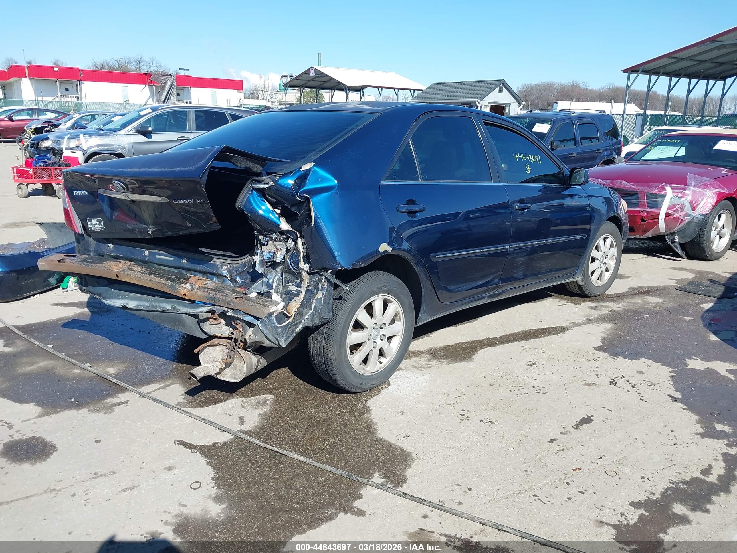TOYOTA CAMRY image 4