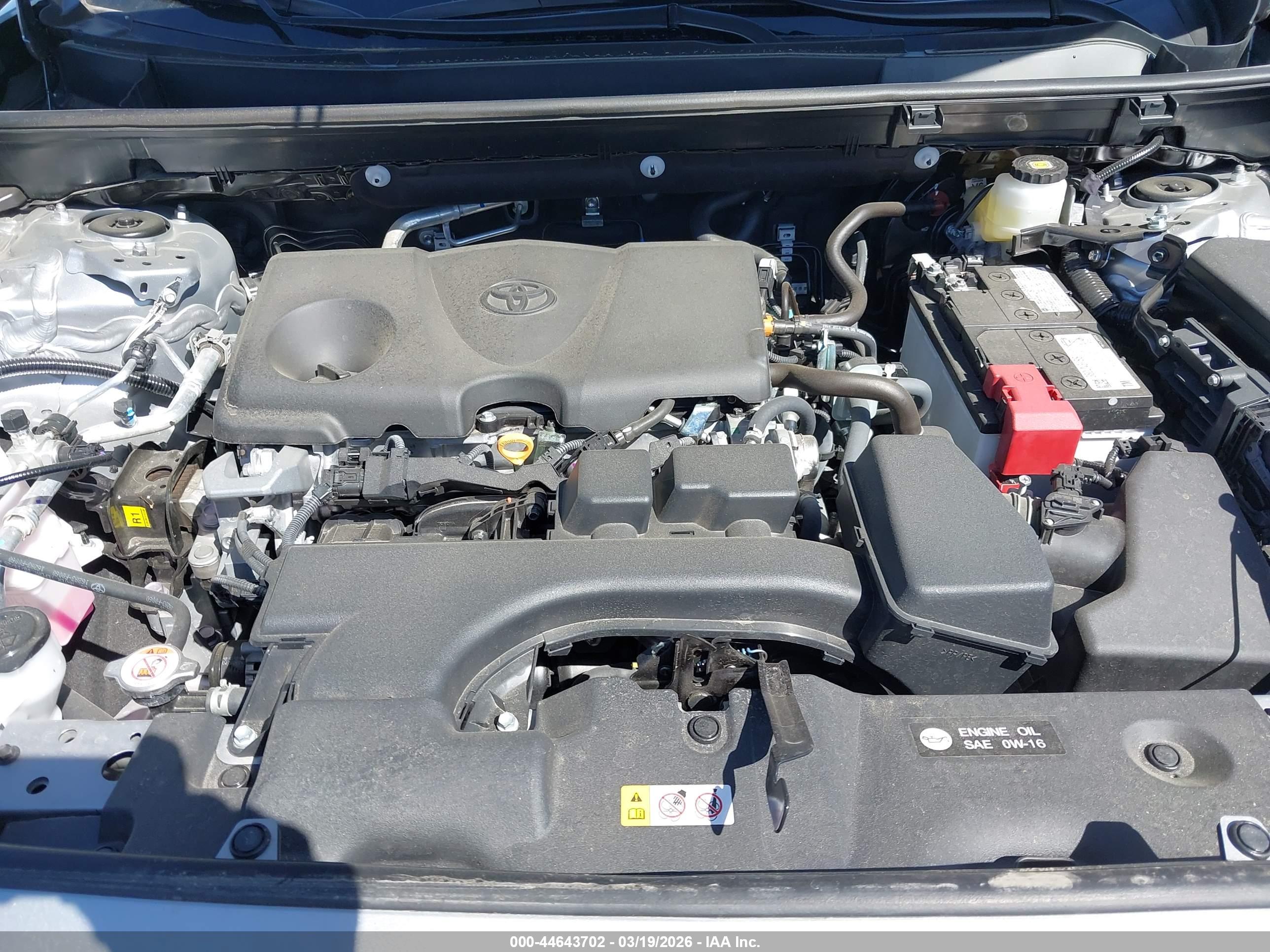 TOYOTA RAV4 image 10