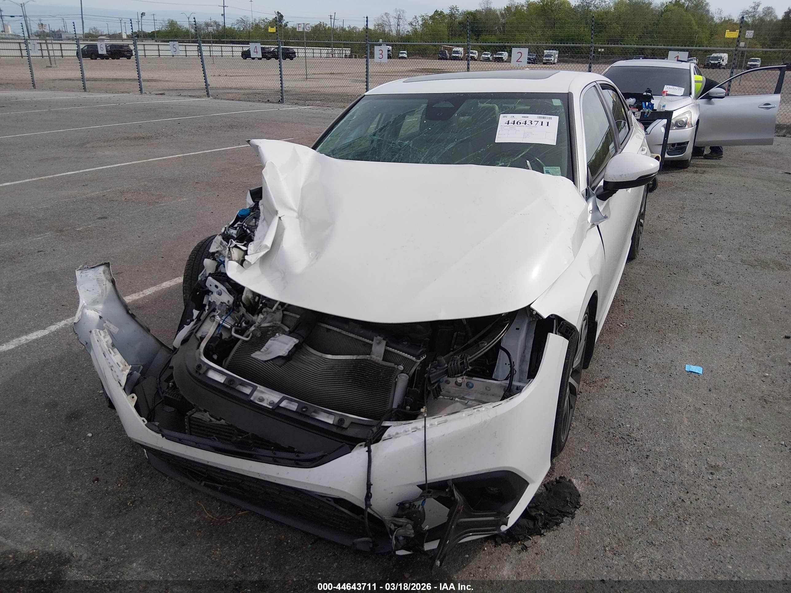 HONDA CIVIC image 2