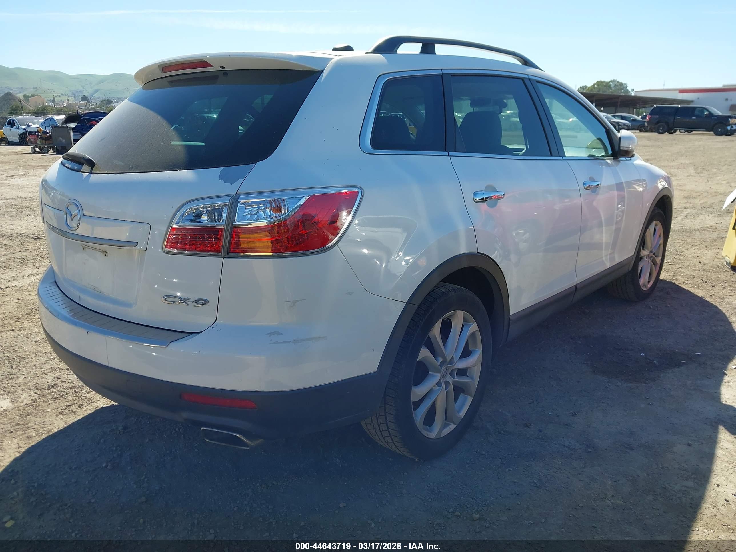 MAZDA CX-9 image 4