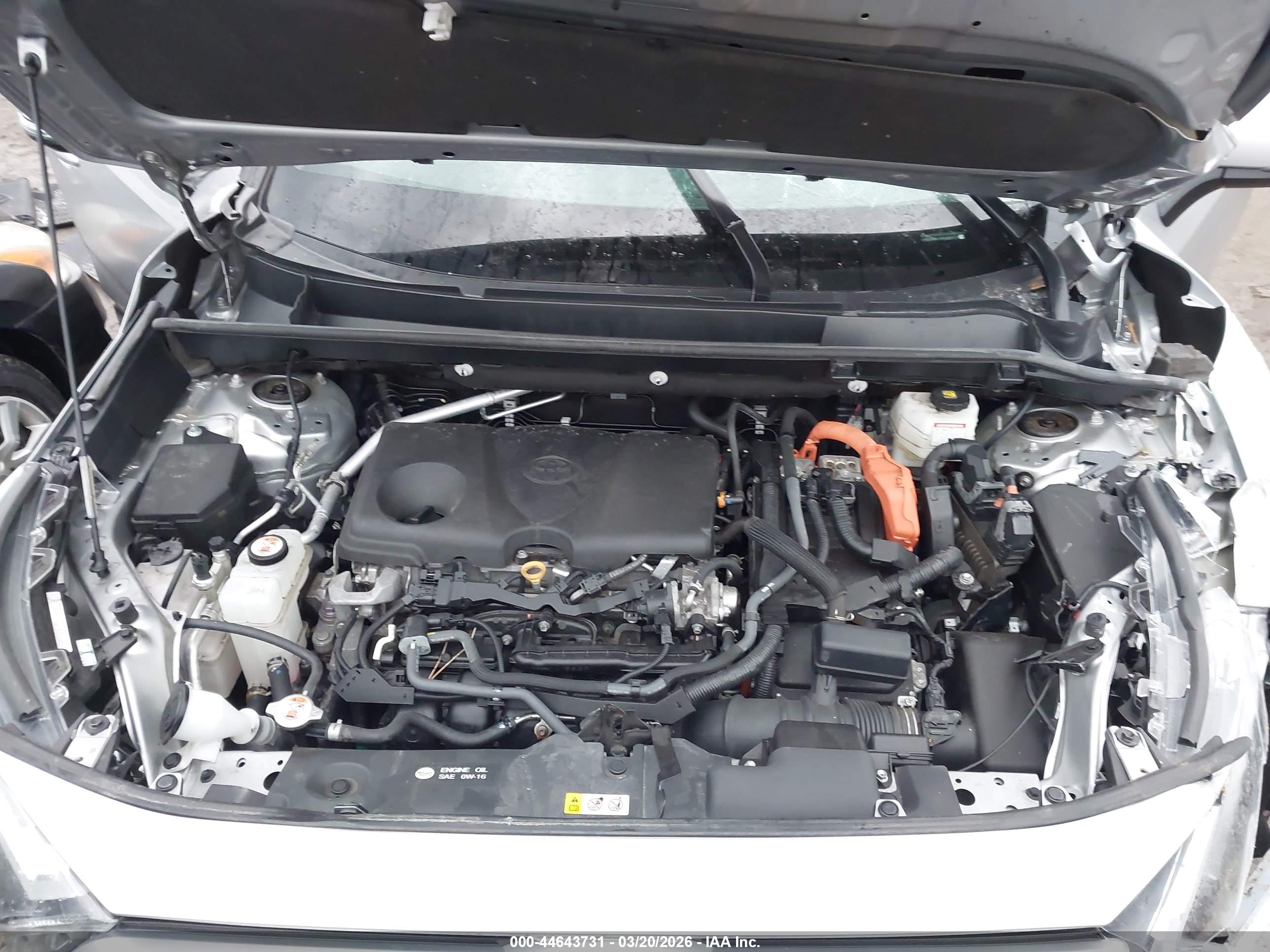 TOYOTA RAV4 image 10