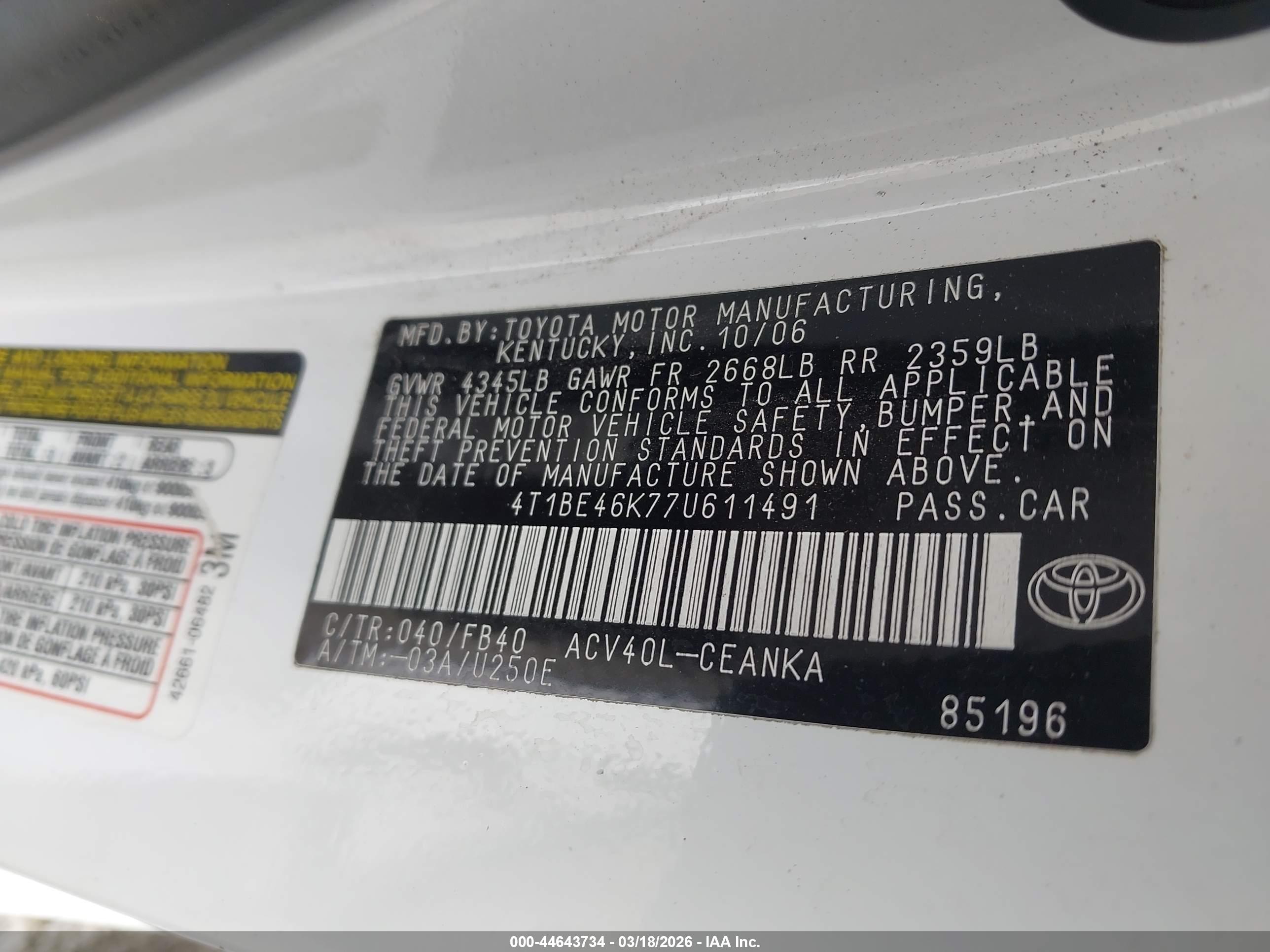 TOYOTA CAMRY image 9