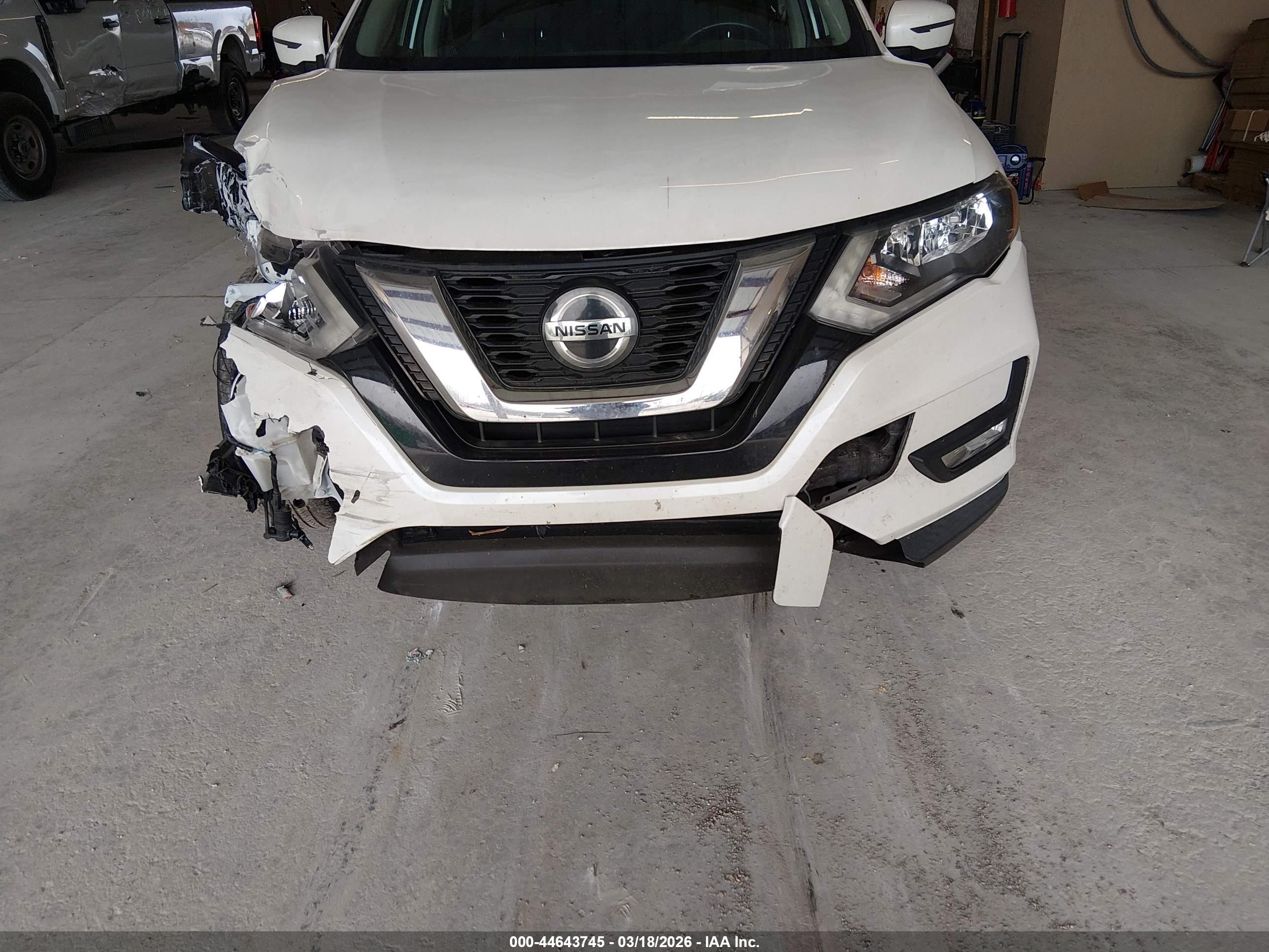 NISSAN ROGUE image 6