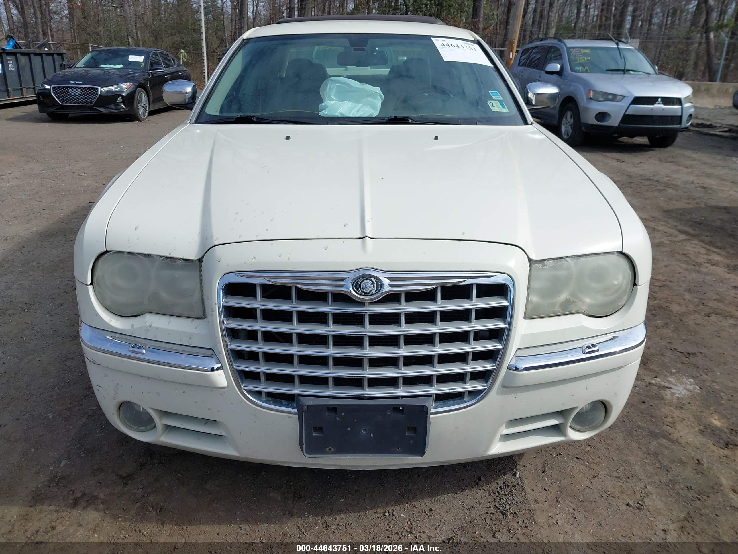 CHRYSLER 300C image 6