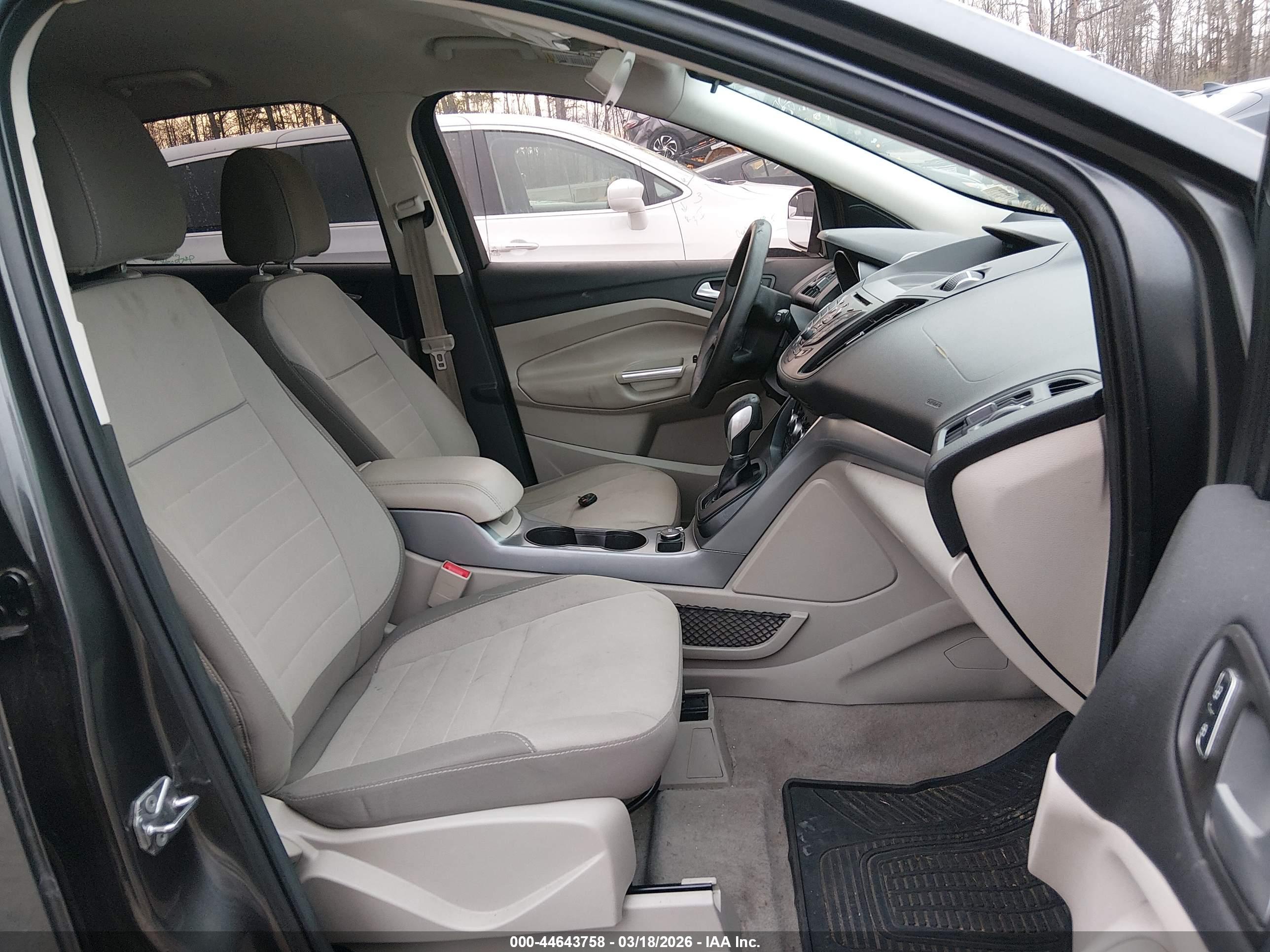 FORD ESCAPE image 5
