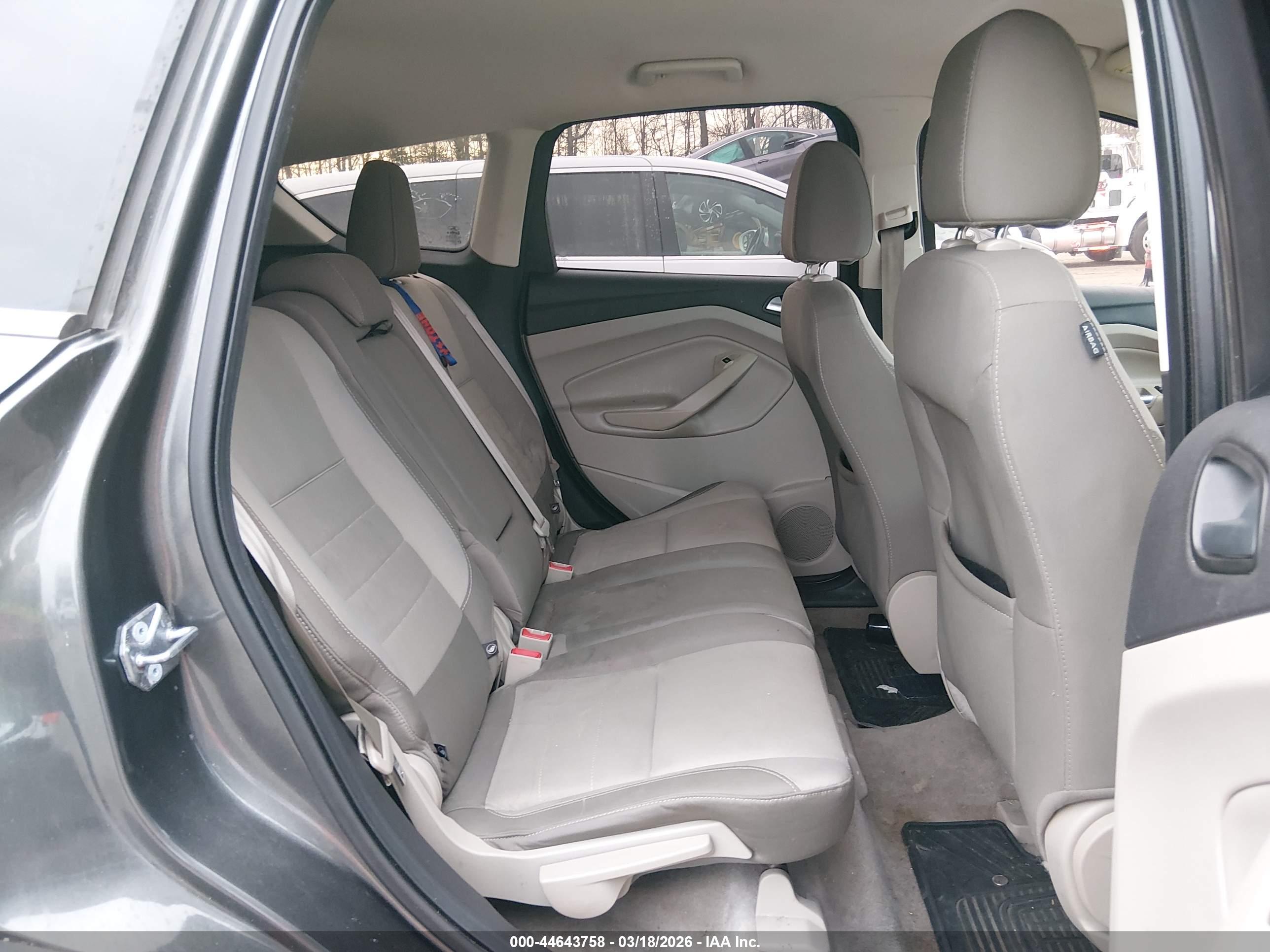 FORD ESCAPE image 8