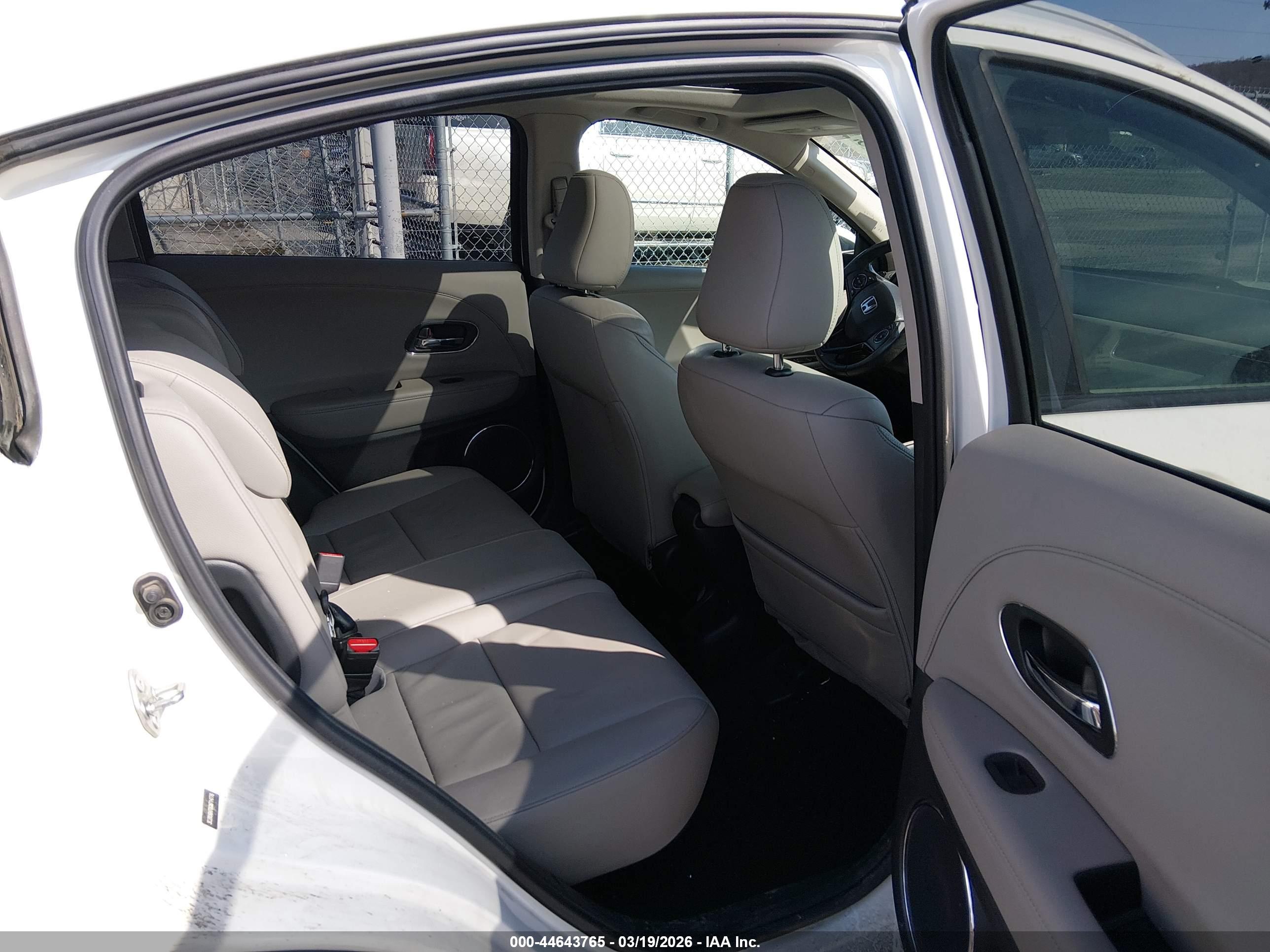 HONDA HR-V image 8