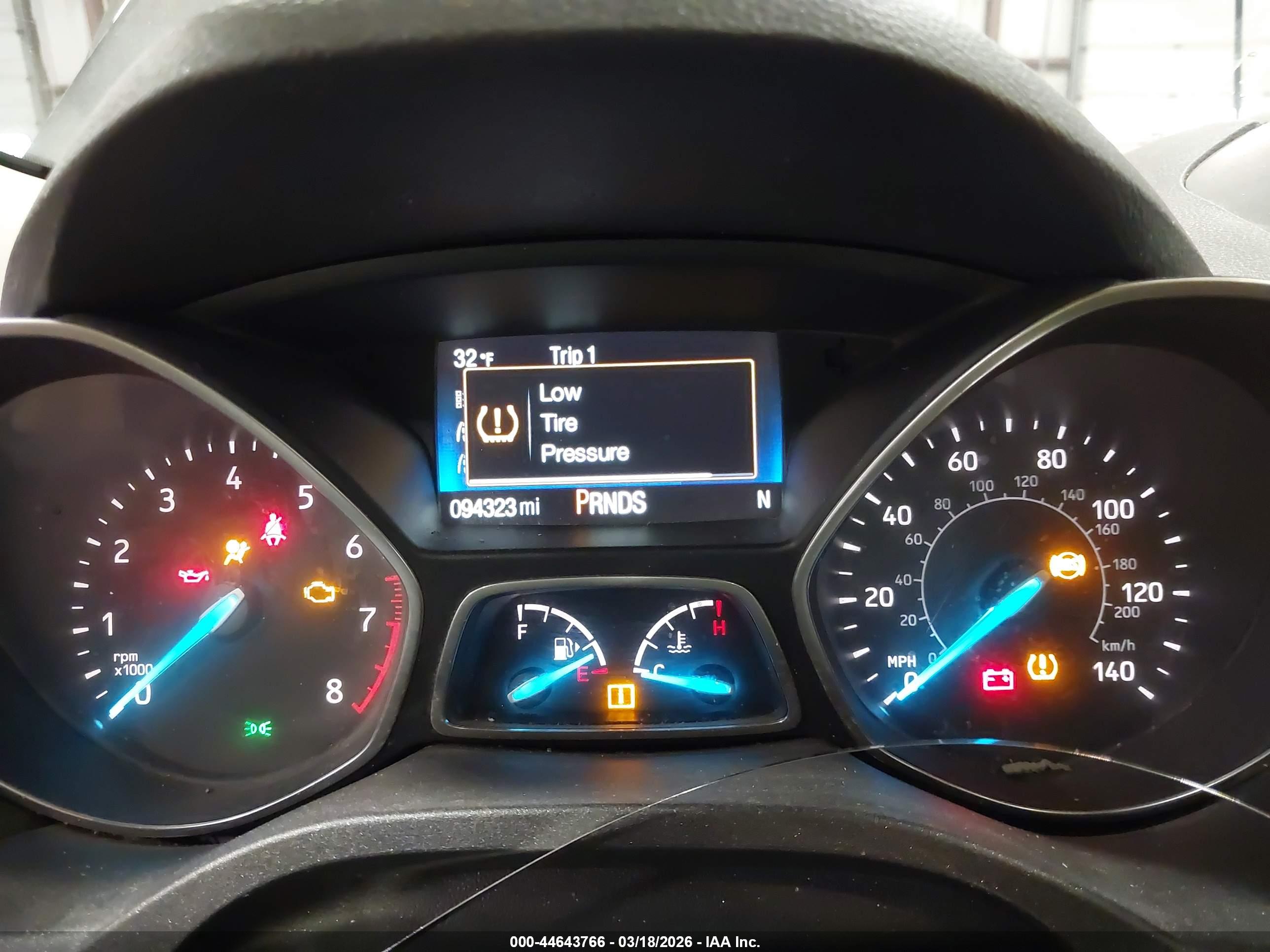 FORD ESCAPE image 7