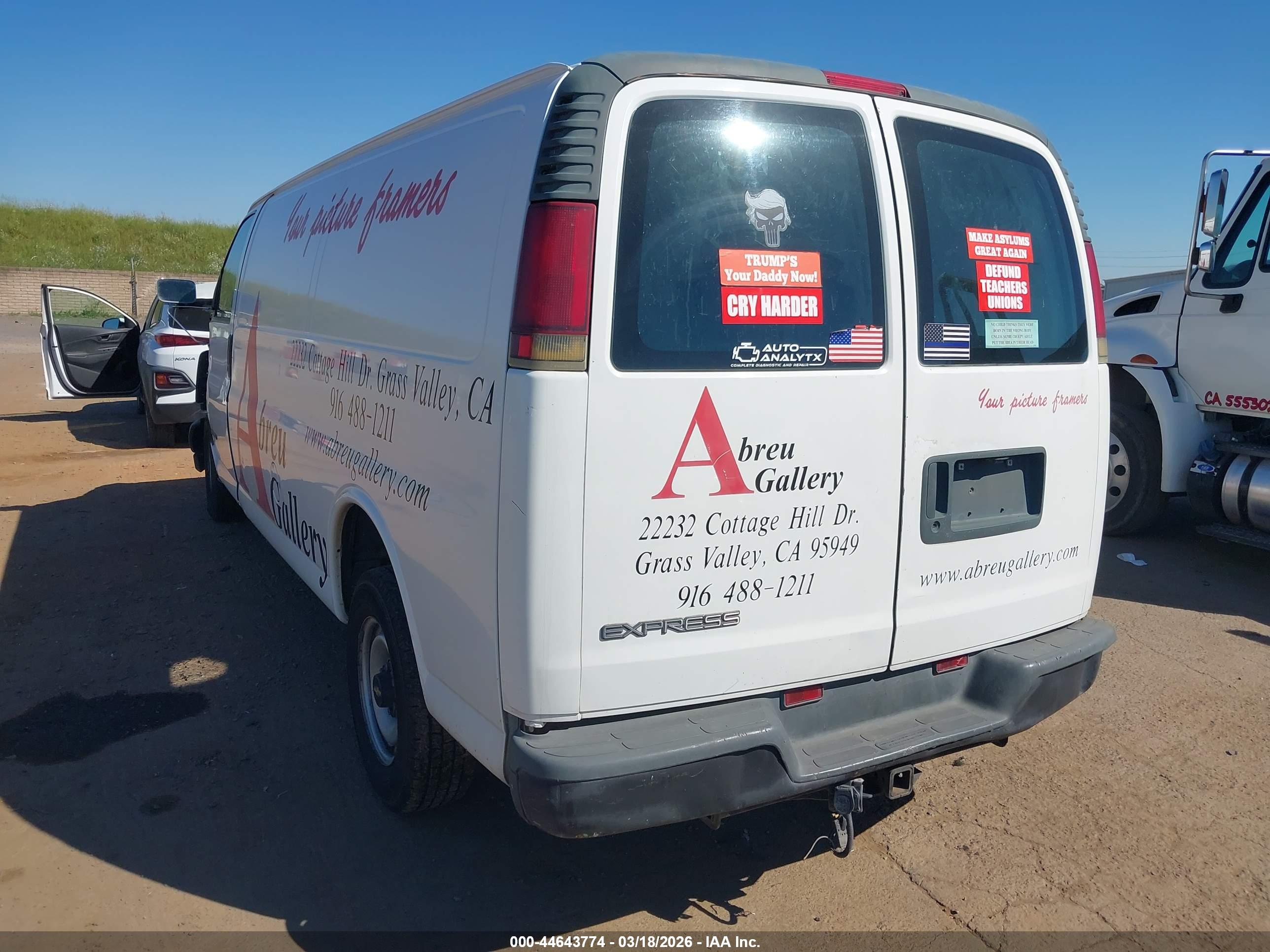 CHEVROLET EXPRESS image 3