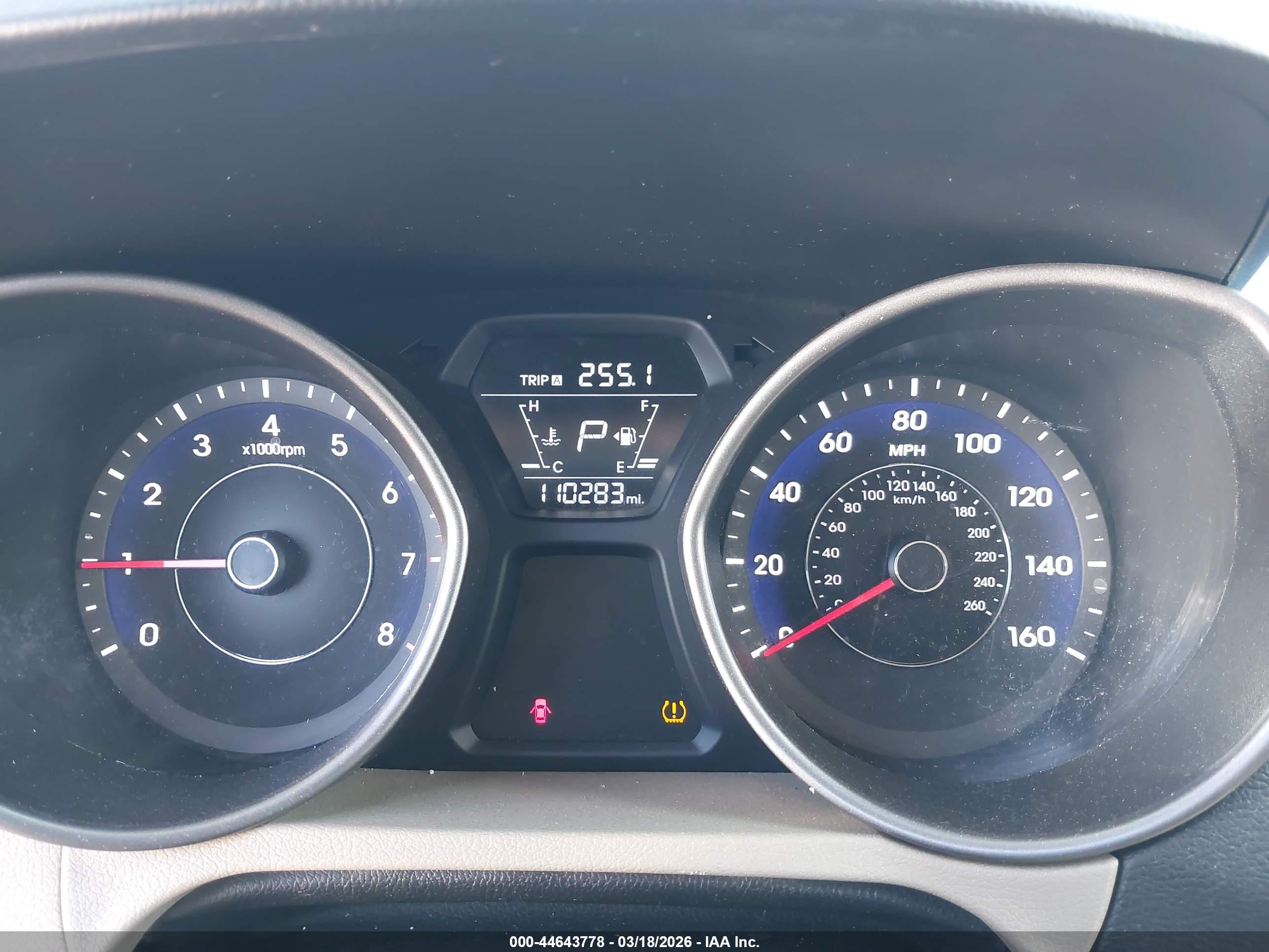 HYUNDAI ELANTRA image 7