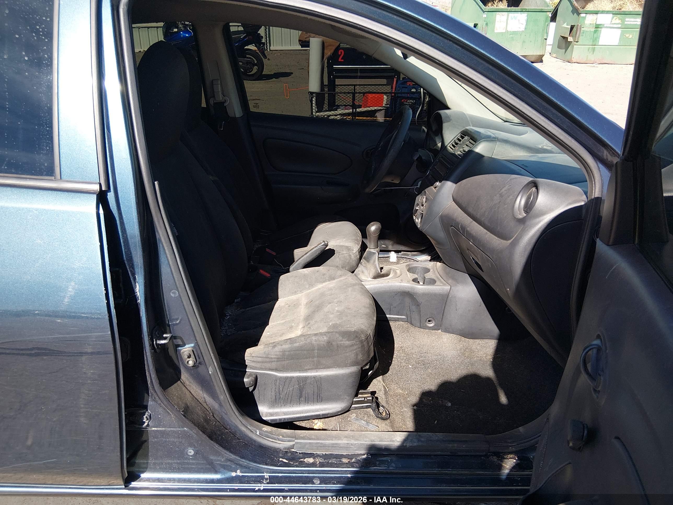 NISSAN VERSA image 5