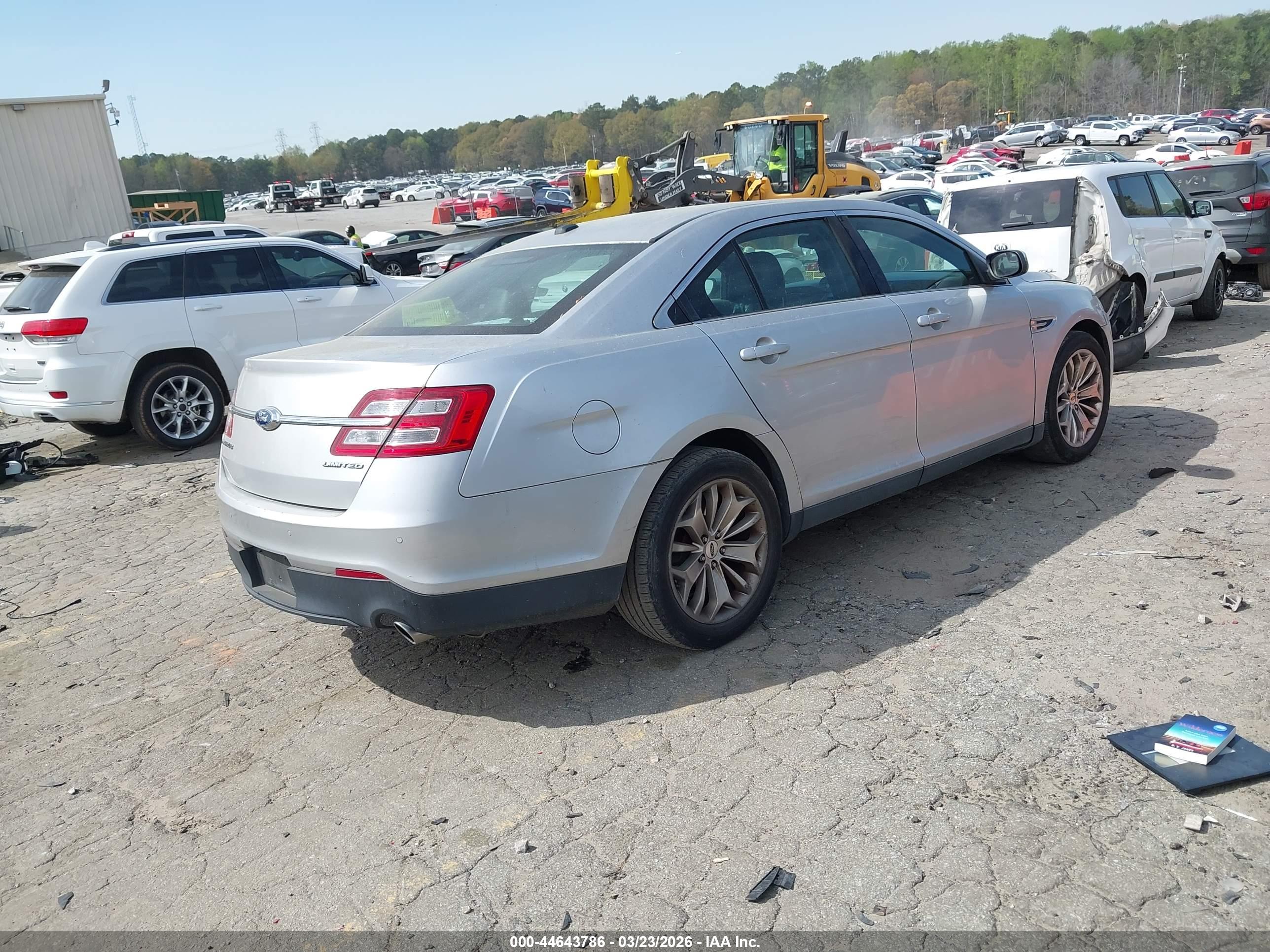 FORD TAURUS image 4