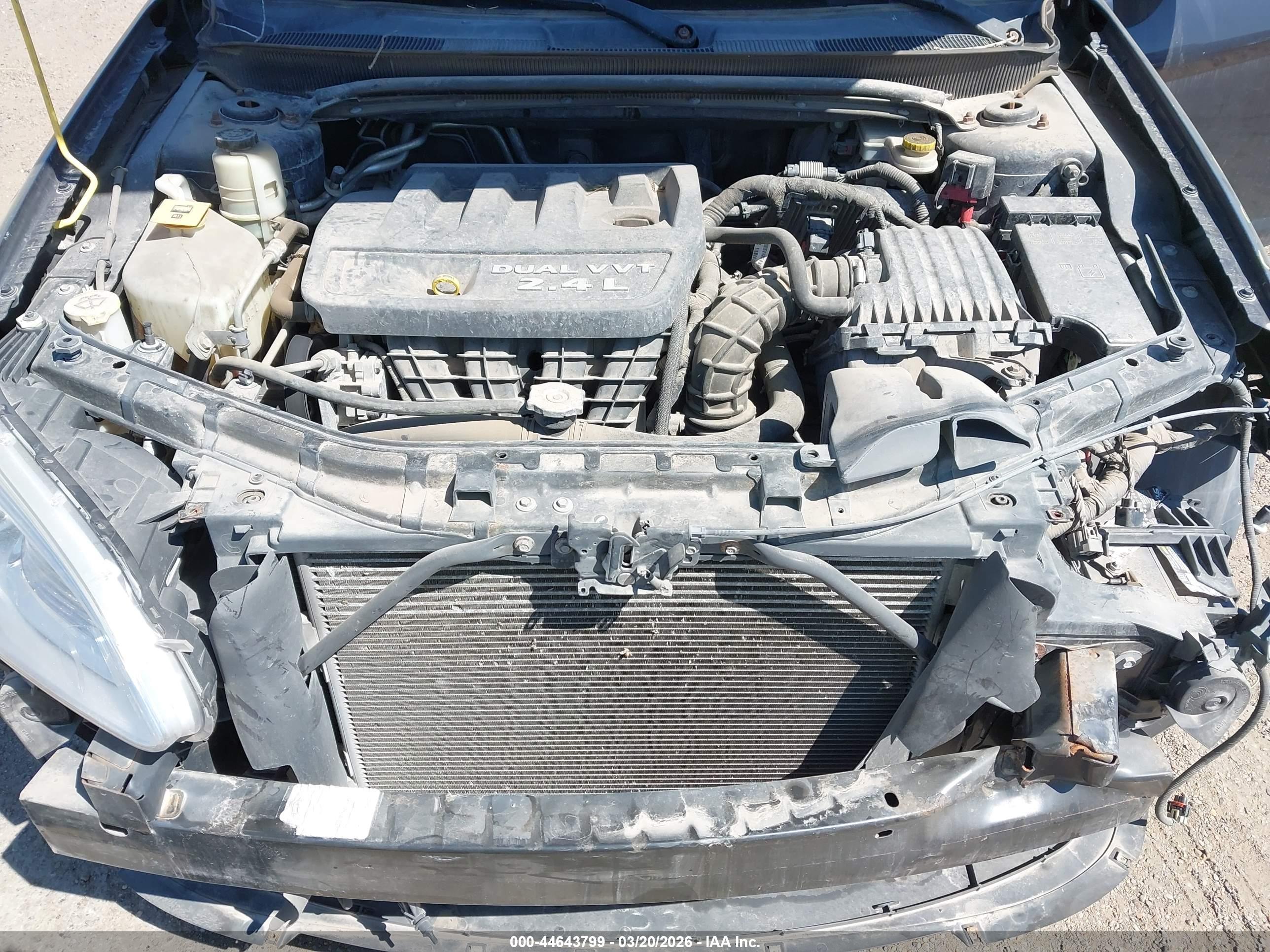 CHRYSLER 200 image 10