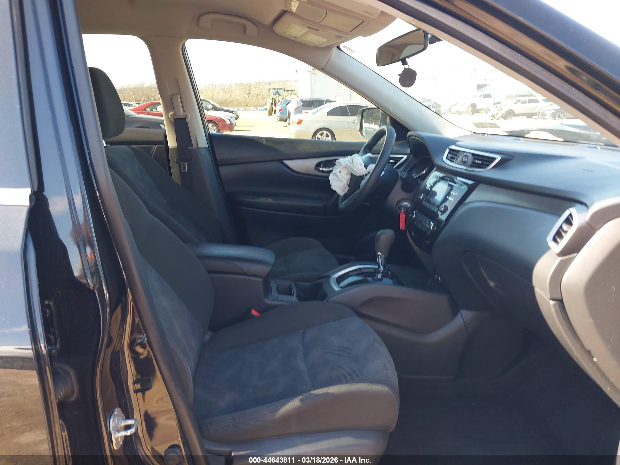 NISSAN ROGUE image 5