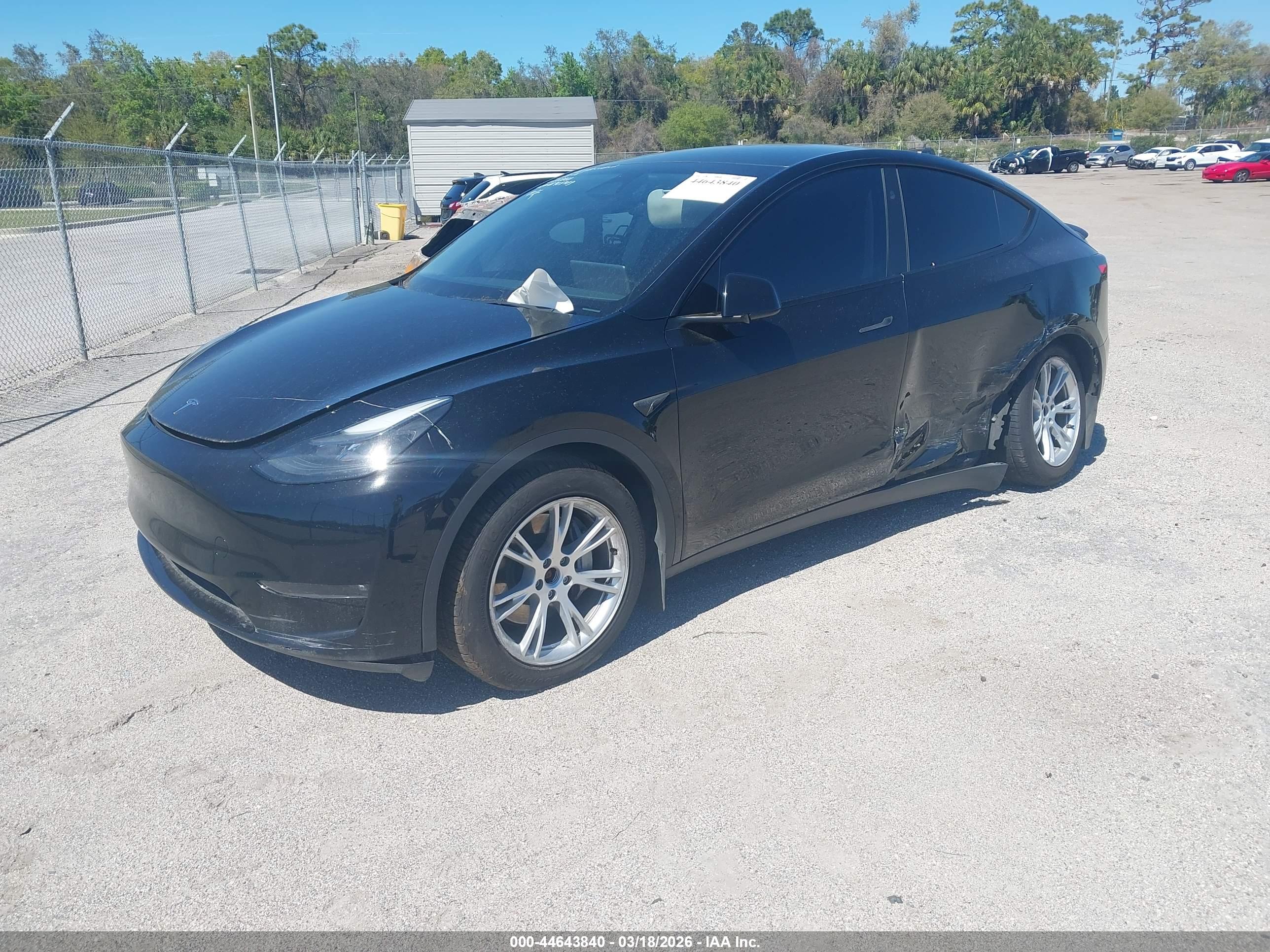 TESLA MODEL image 2