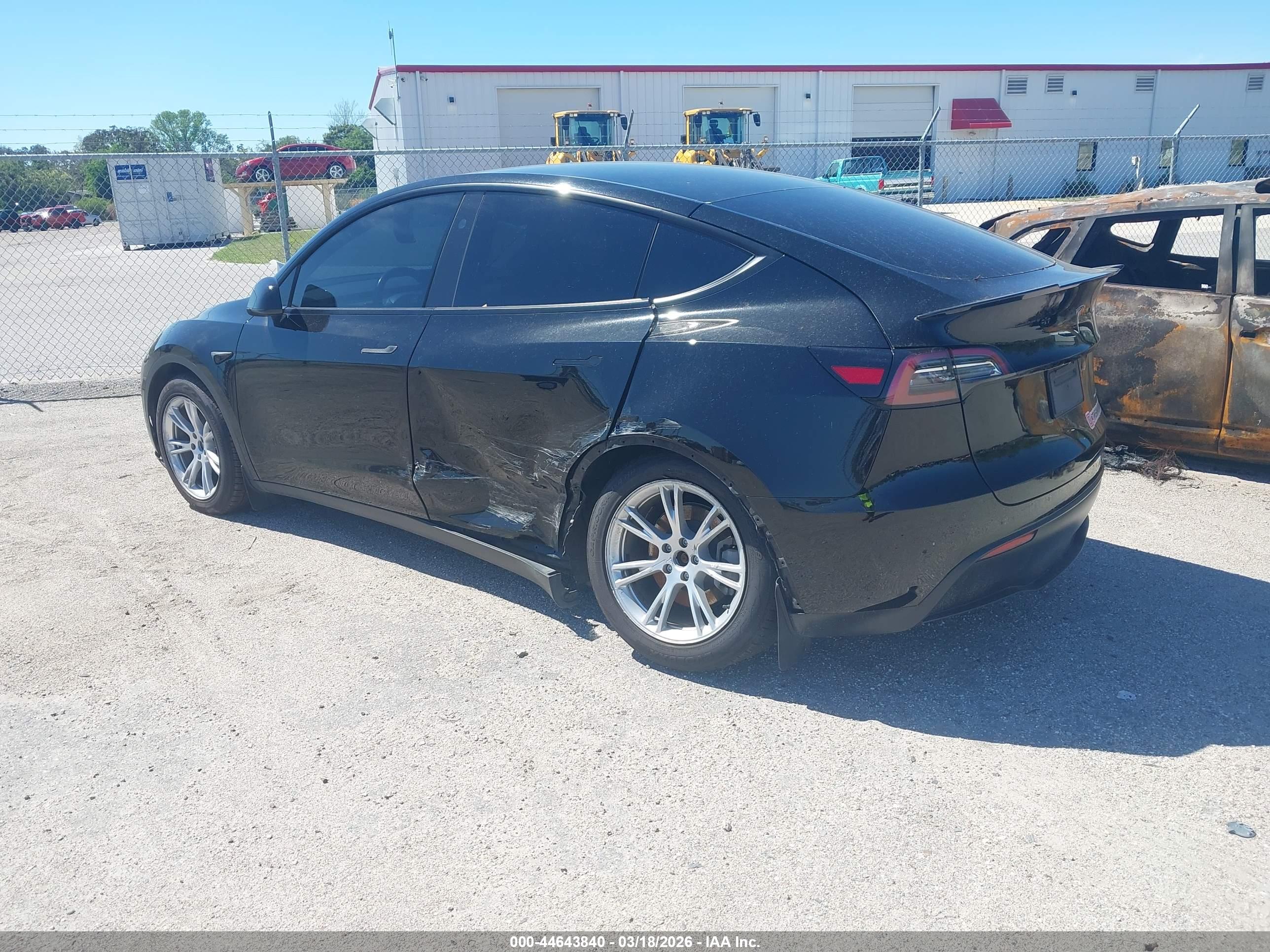 TESLA MODEL image 3