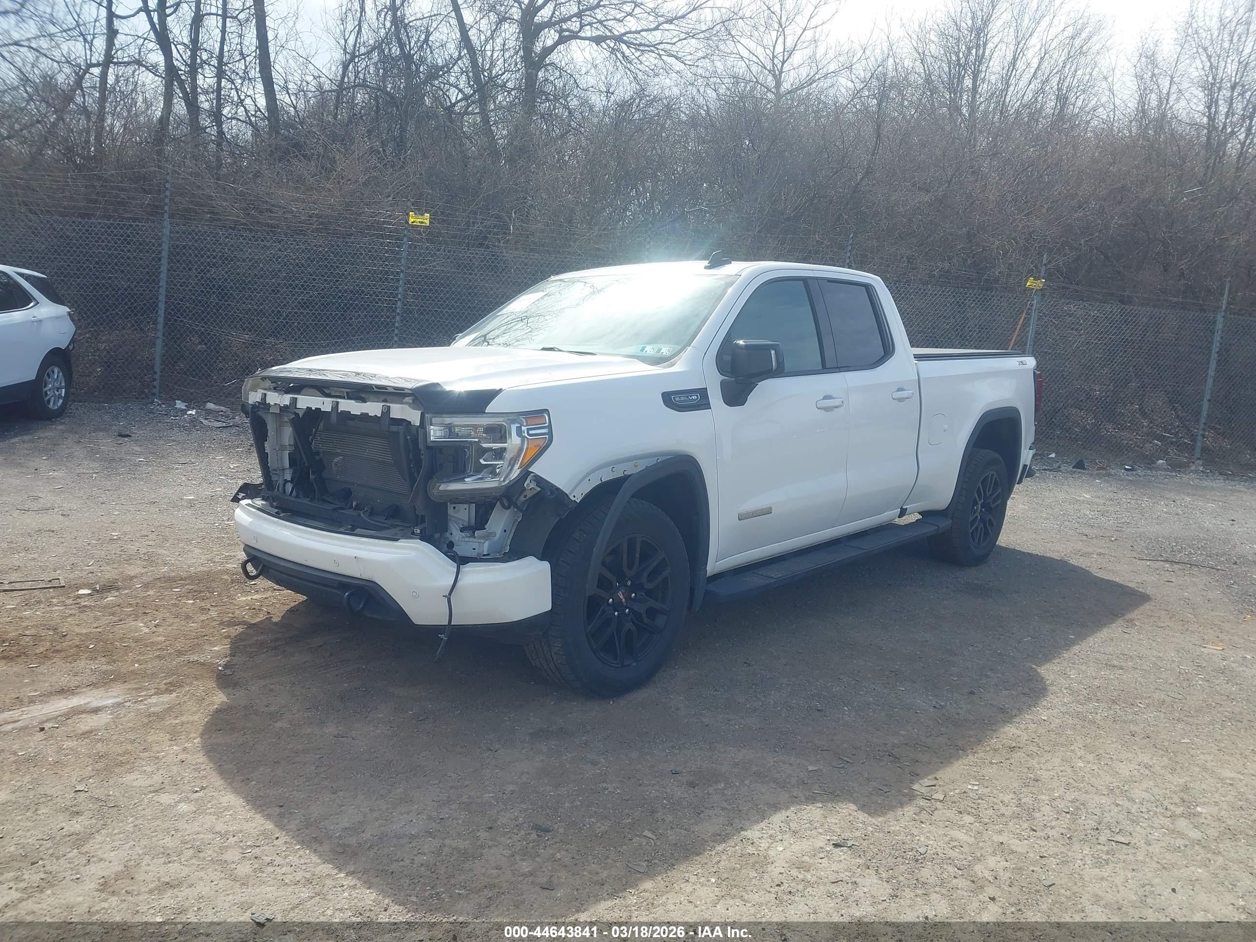 GMC SIERRA image 2