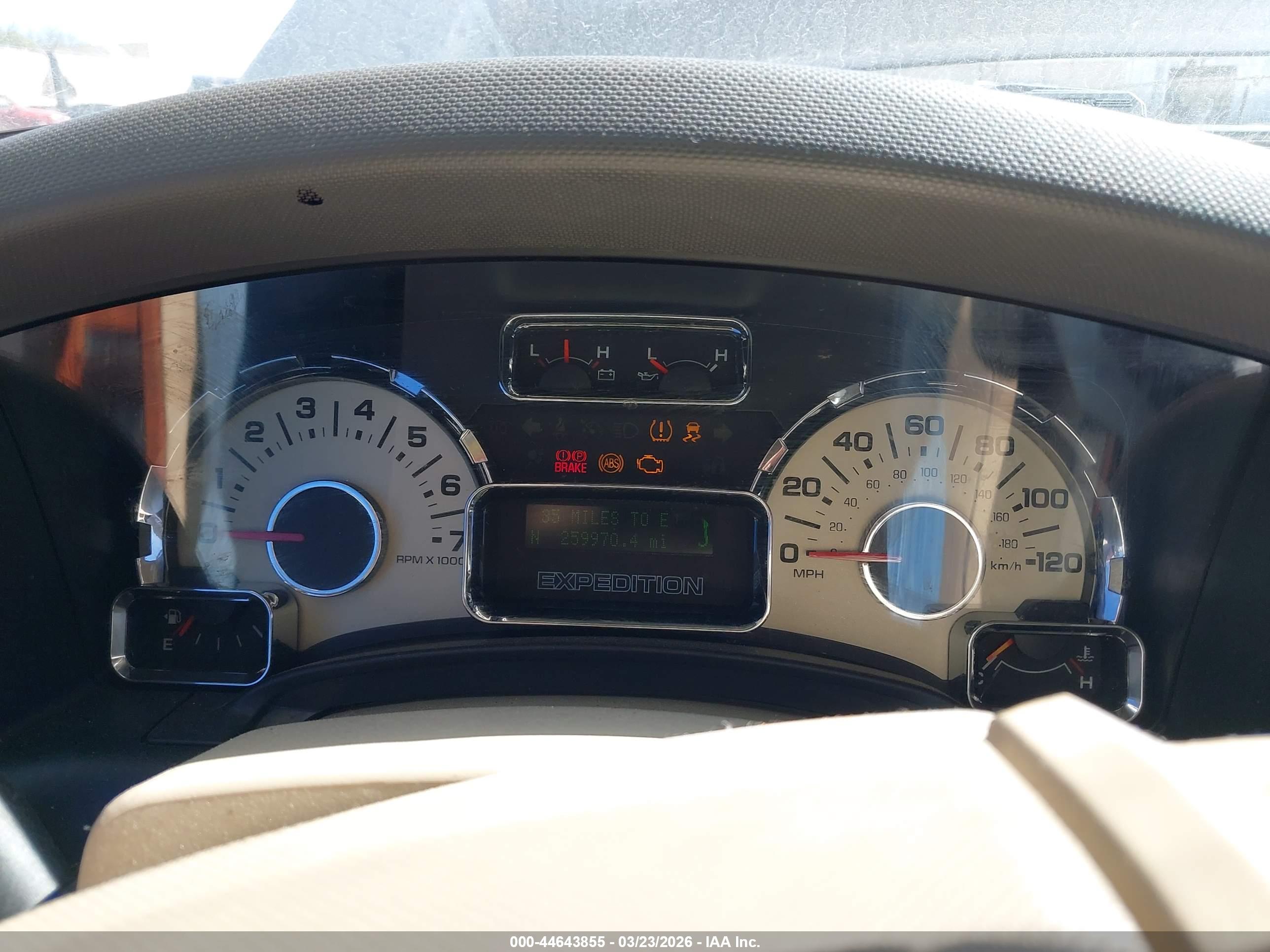 FORD EXPEDITION image 7