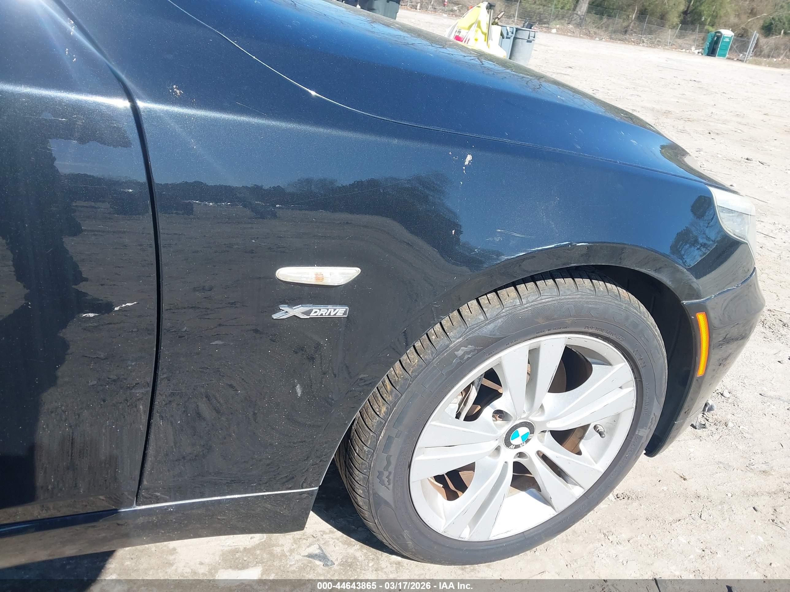 BMW 528I image 6
