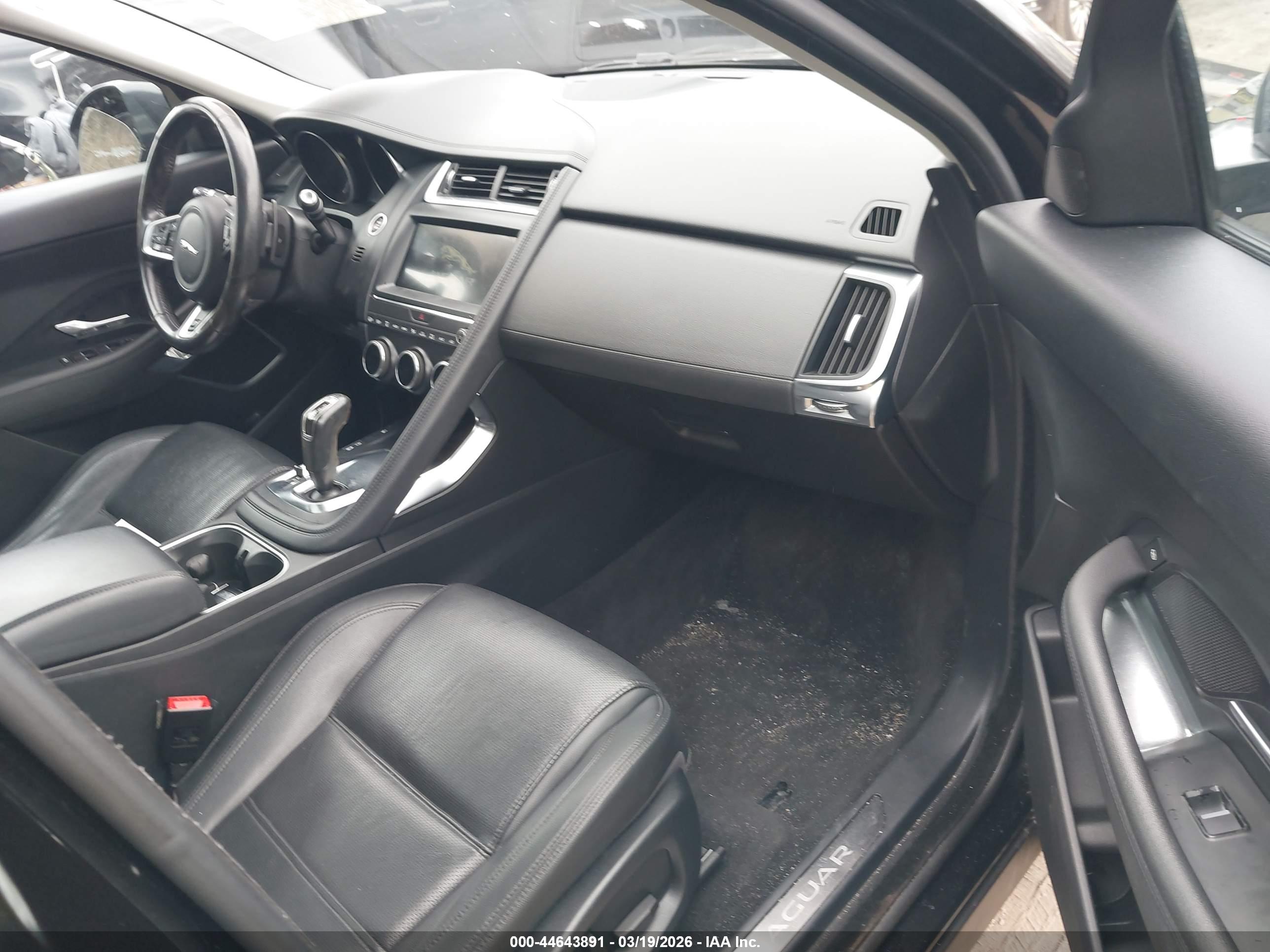 JAGUAR E-PACE image 5