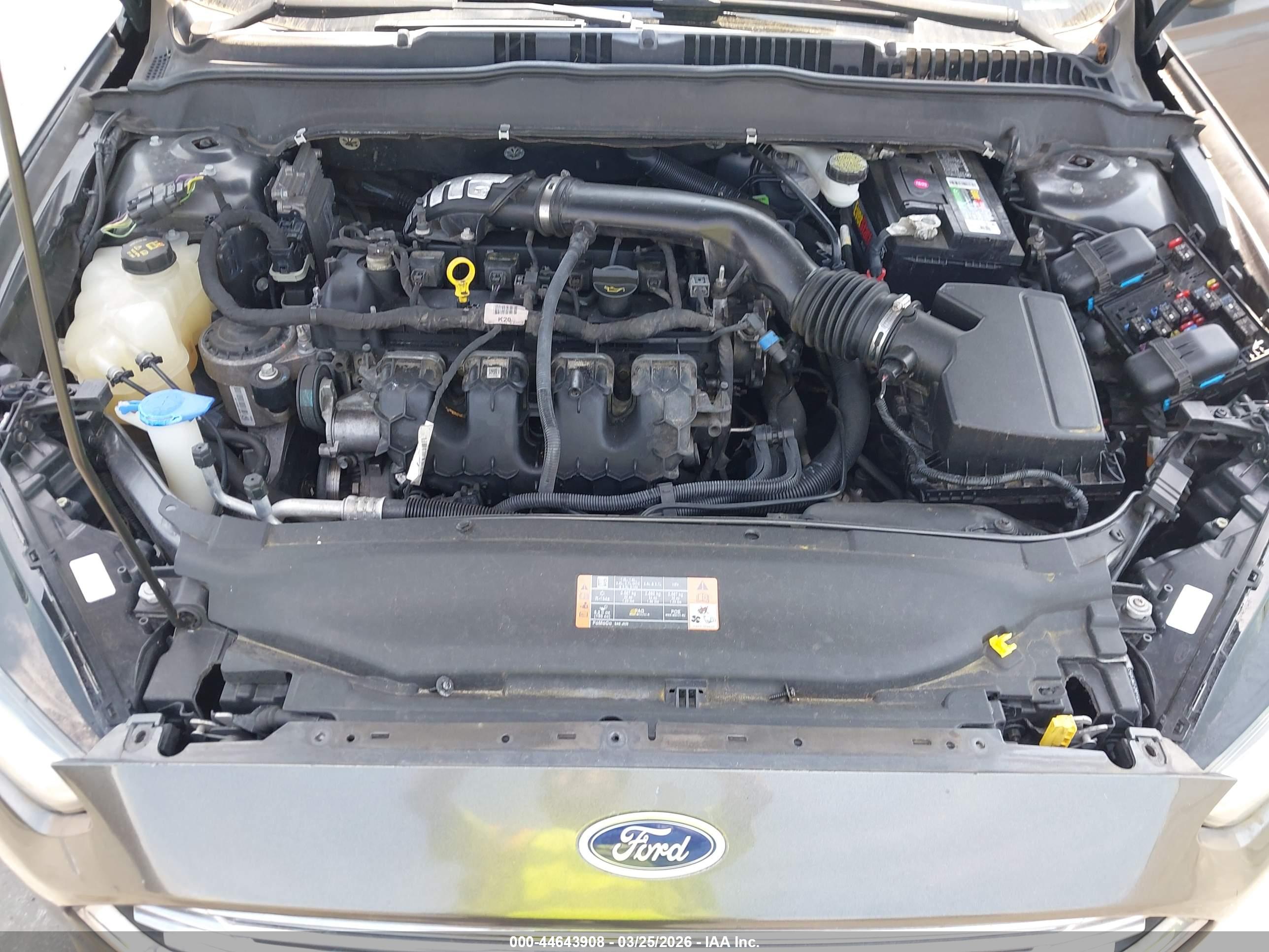 FORD FUSION image 10