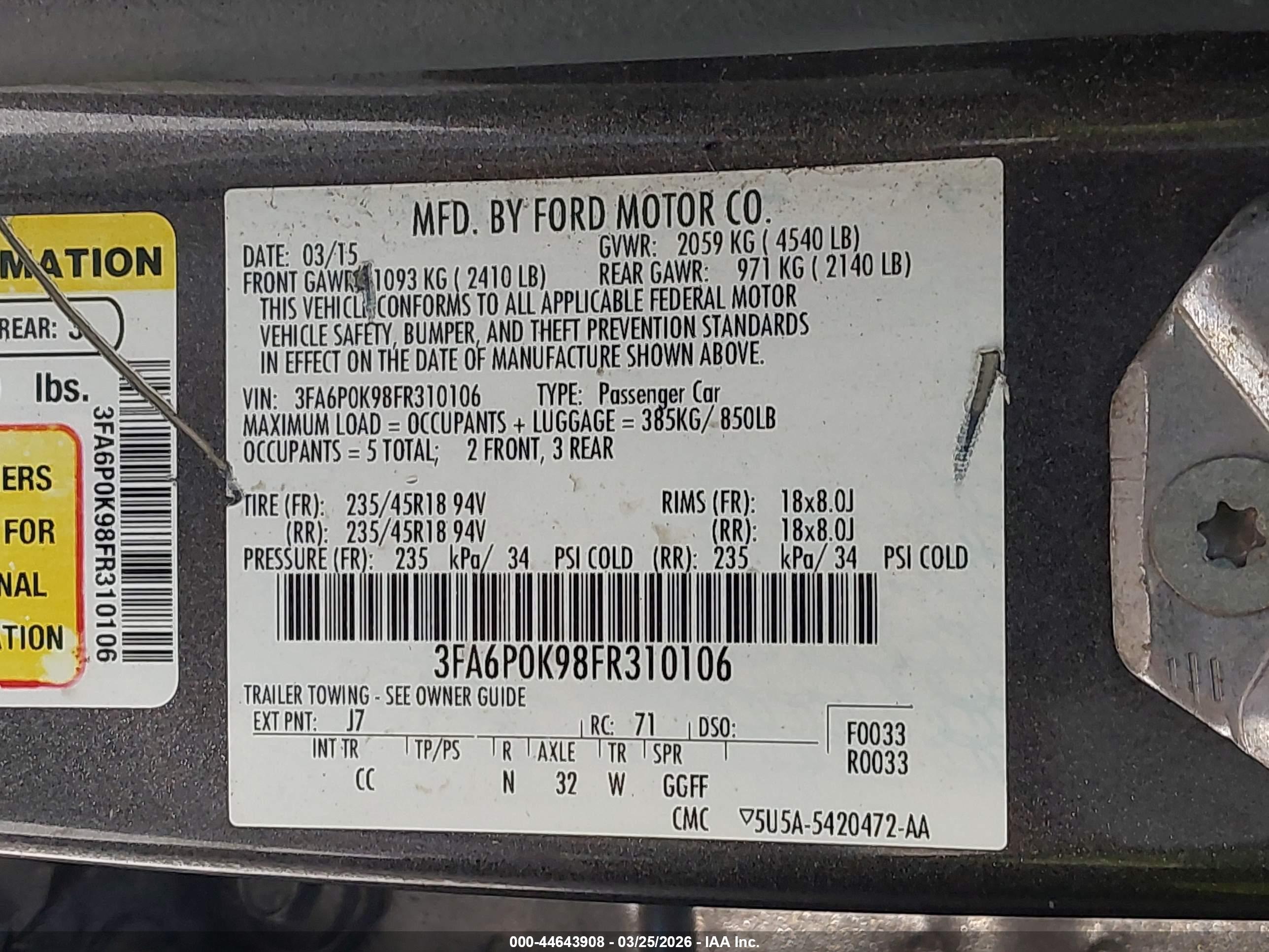 FORD FUSION image 9