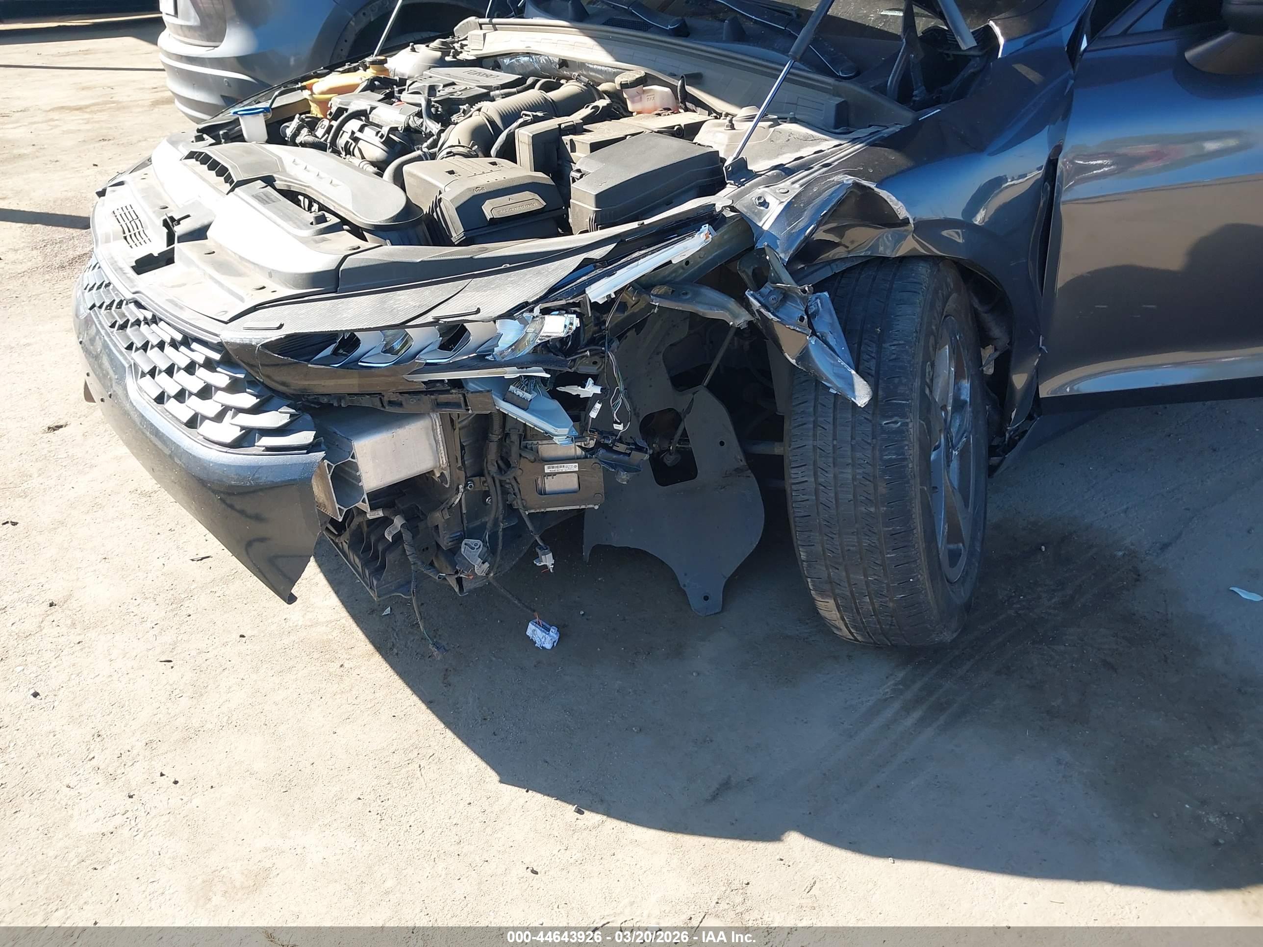 KIA K5 image 6