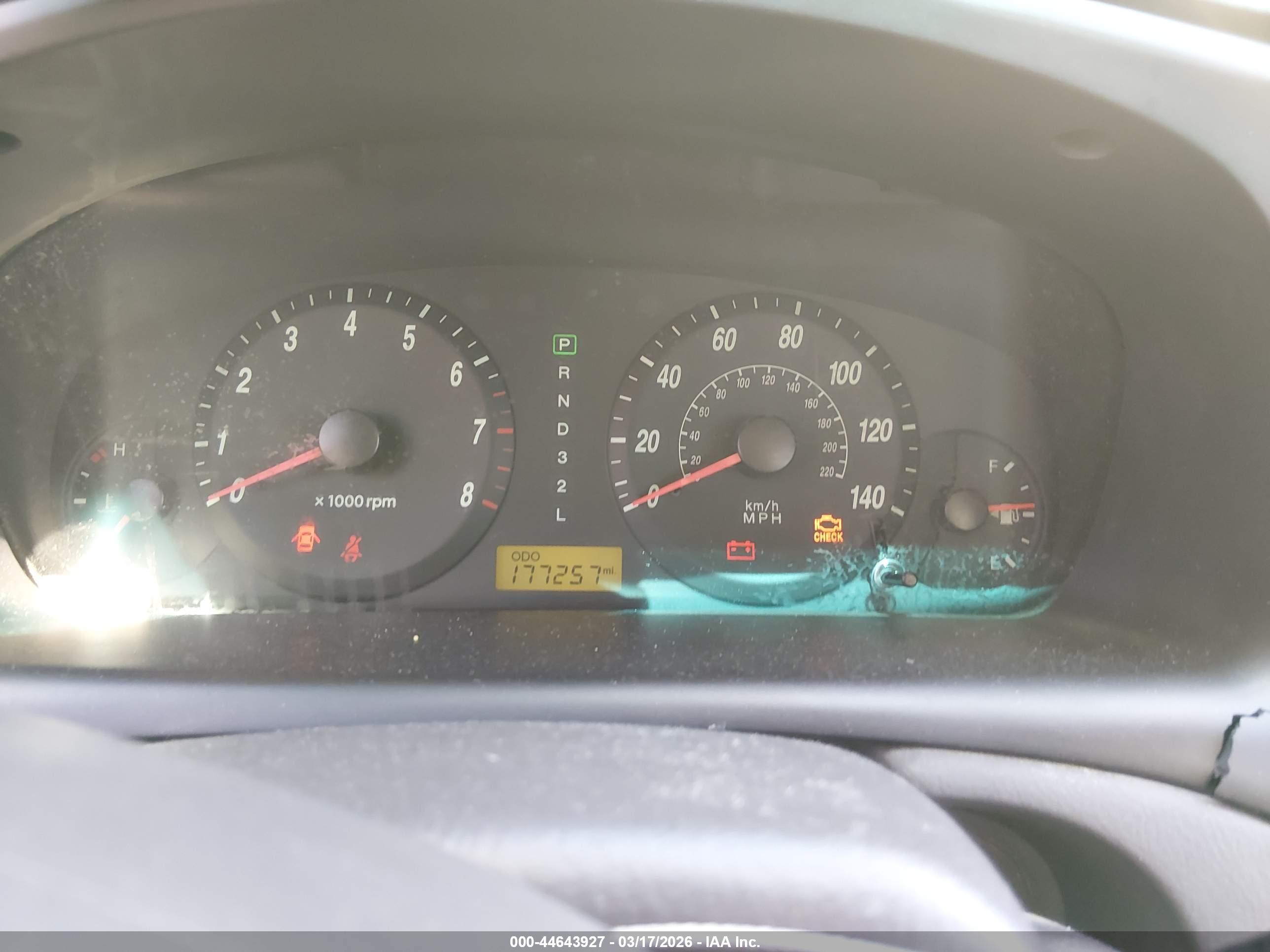 HYUNDAI ELANTRA image 7