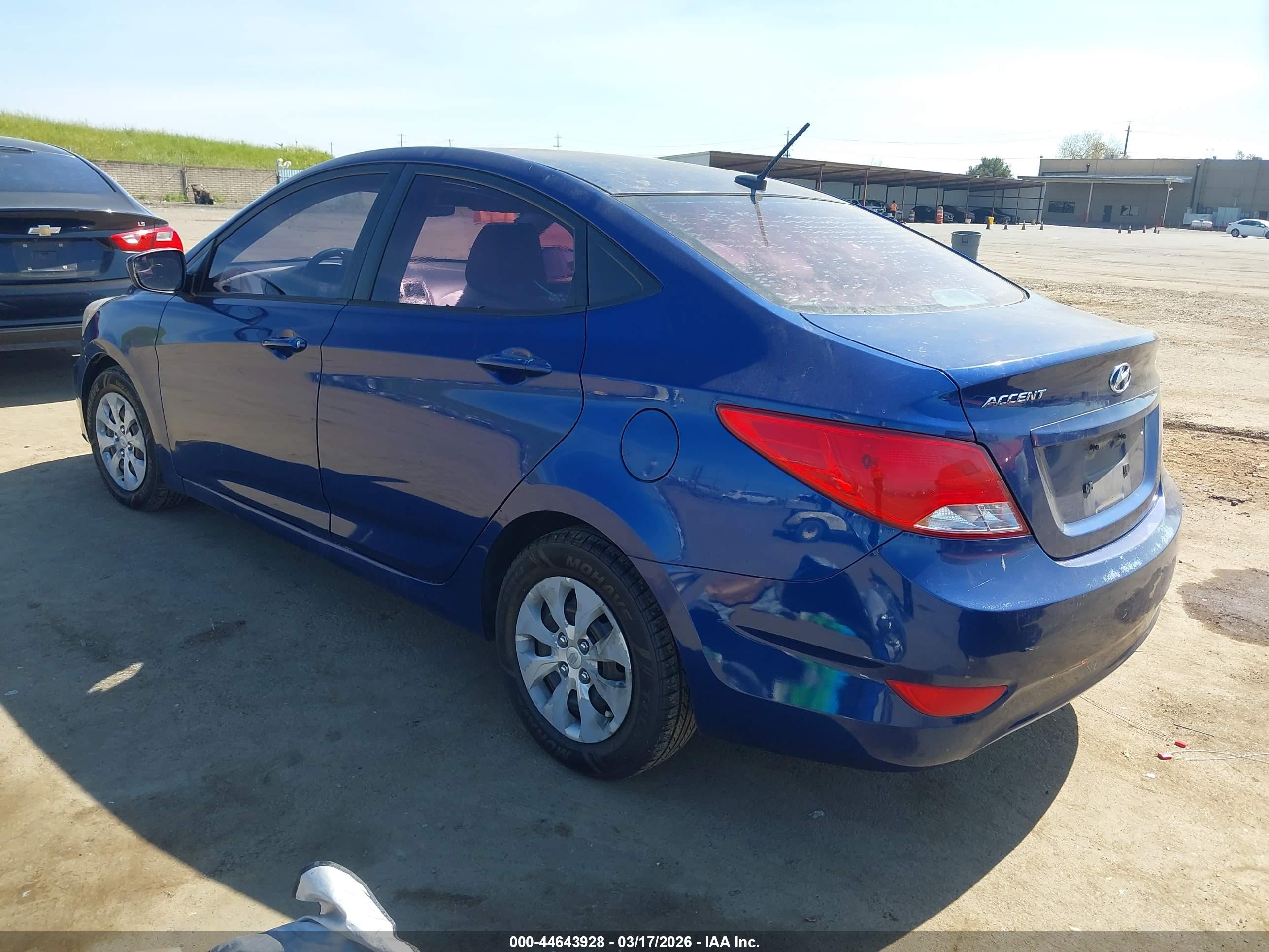 HYUNDAI ACCENT image 3