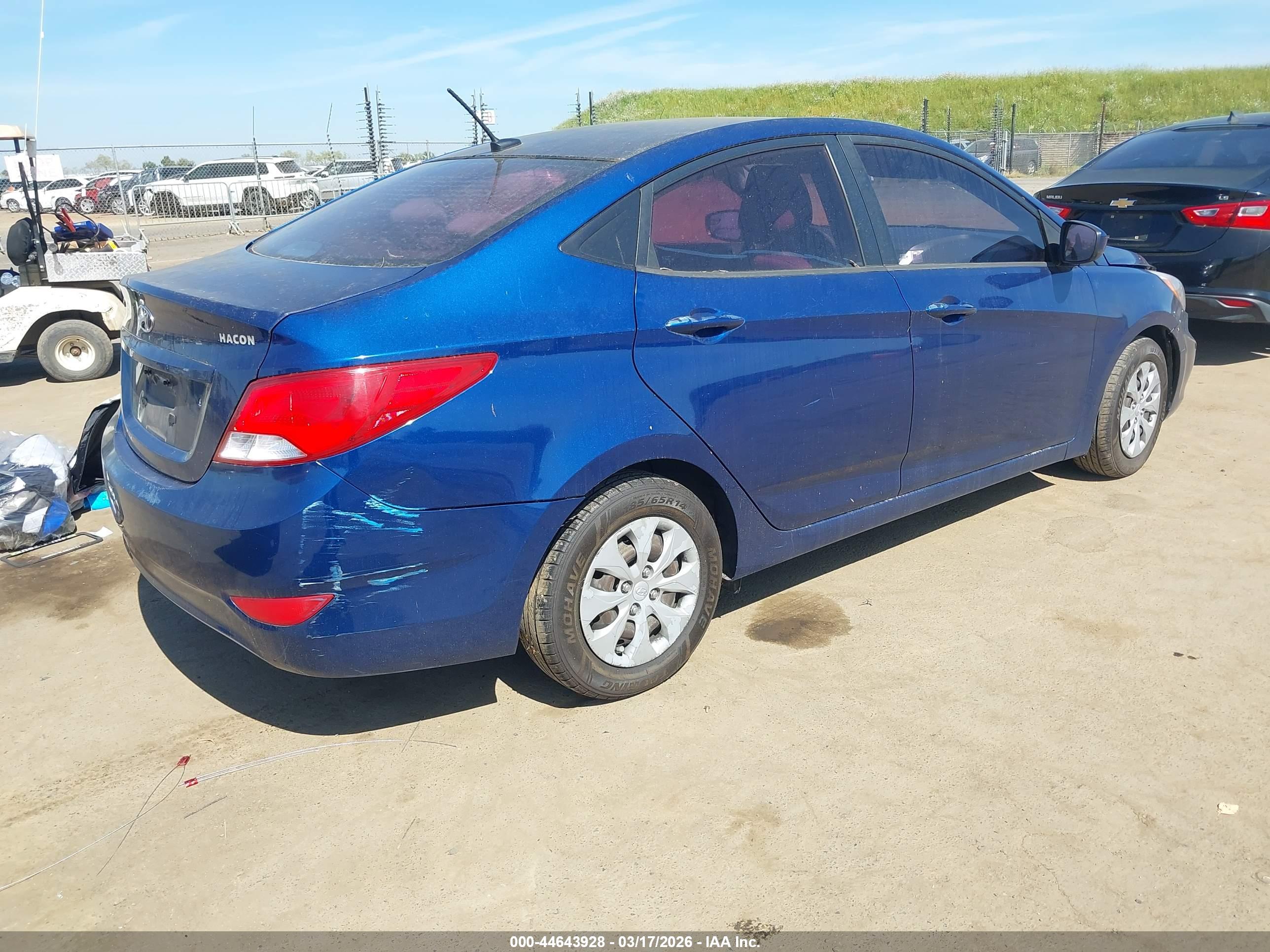 HYUNDAI ACCENT image 4