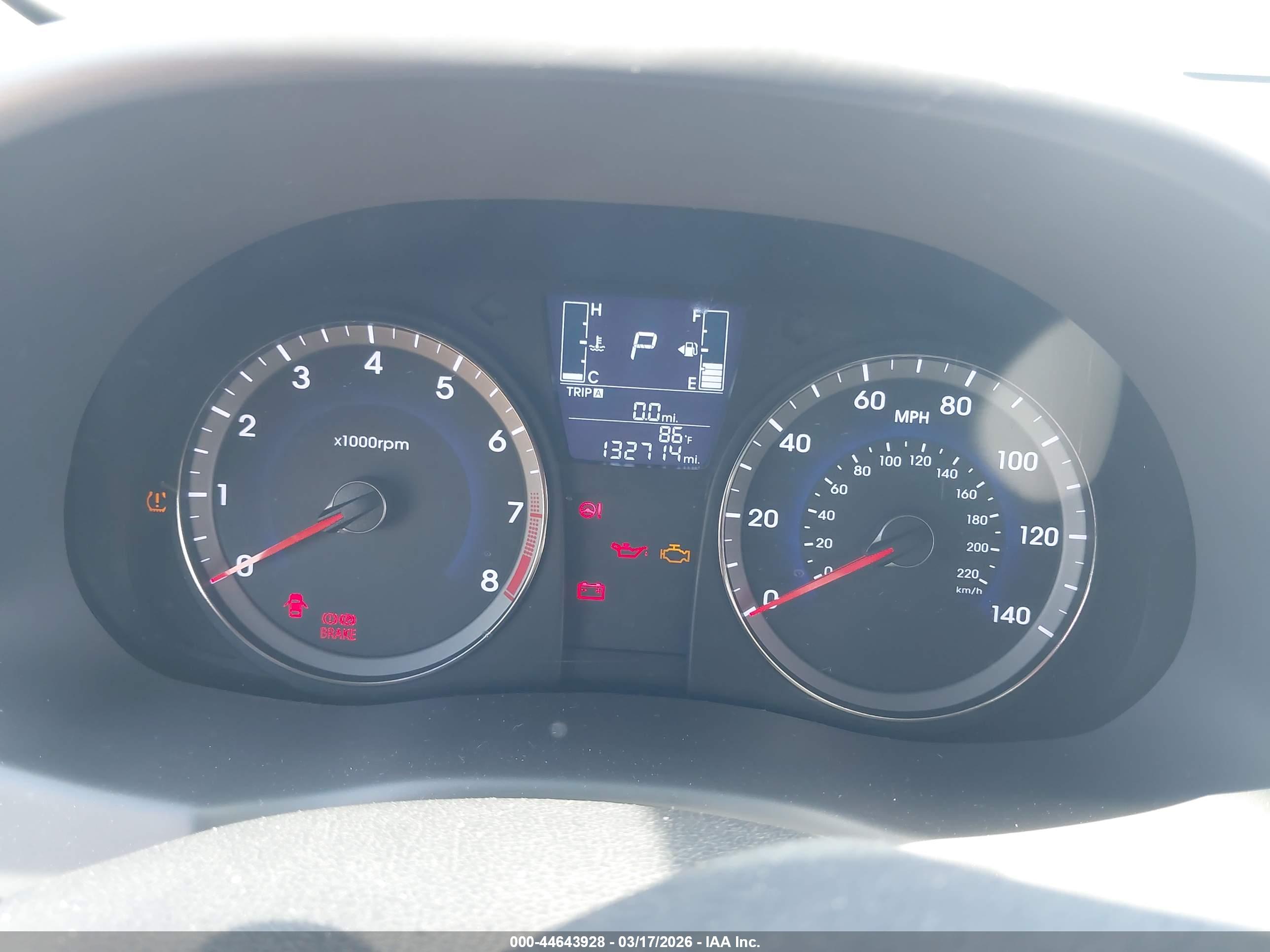 HYUNDAI ACCENT image 7