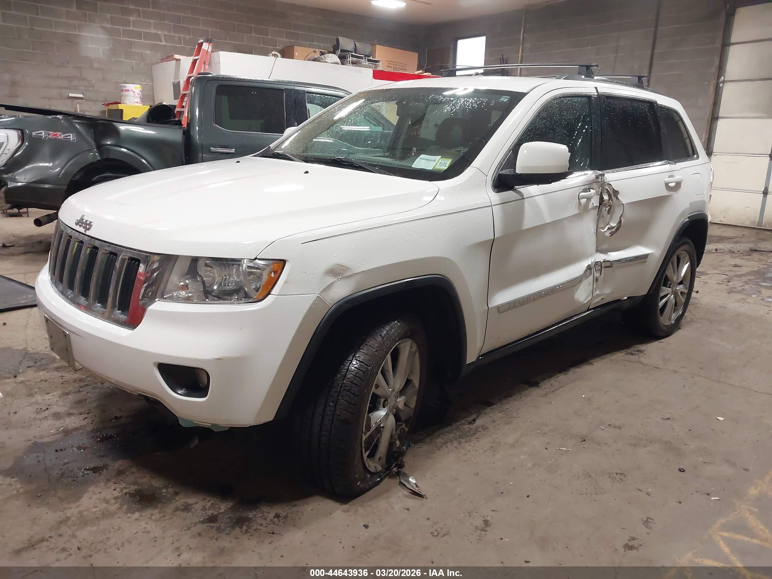 JEEP GRAND image 2