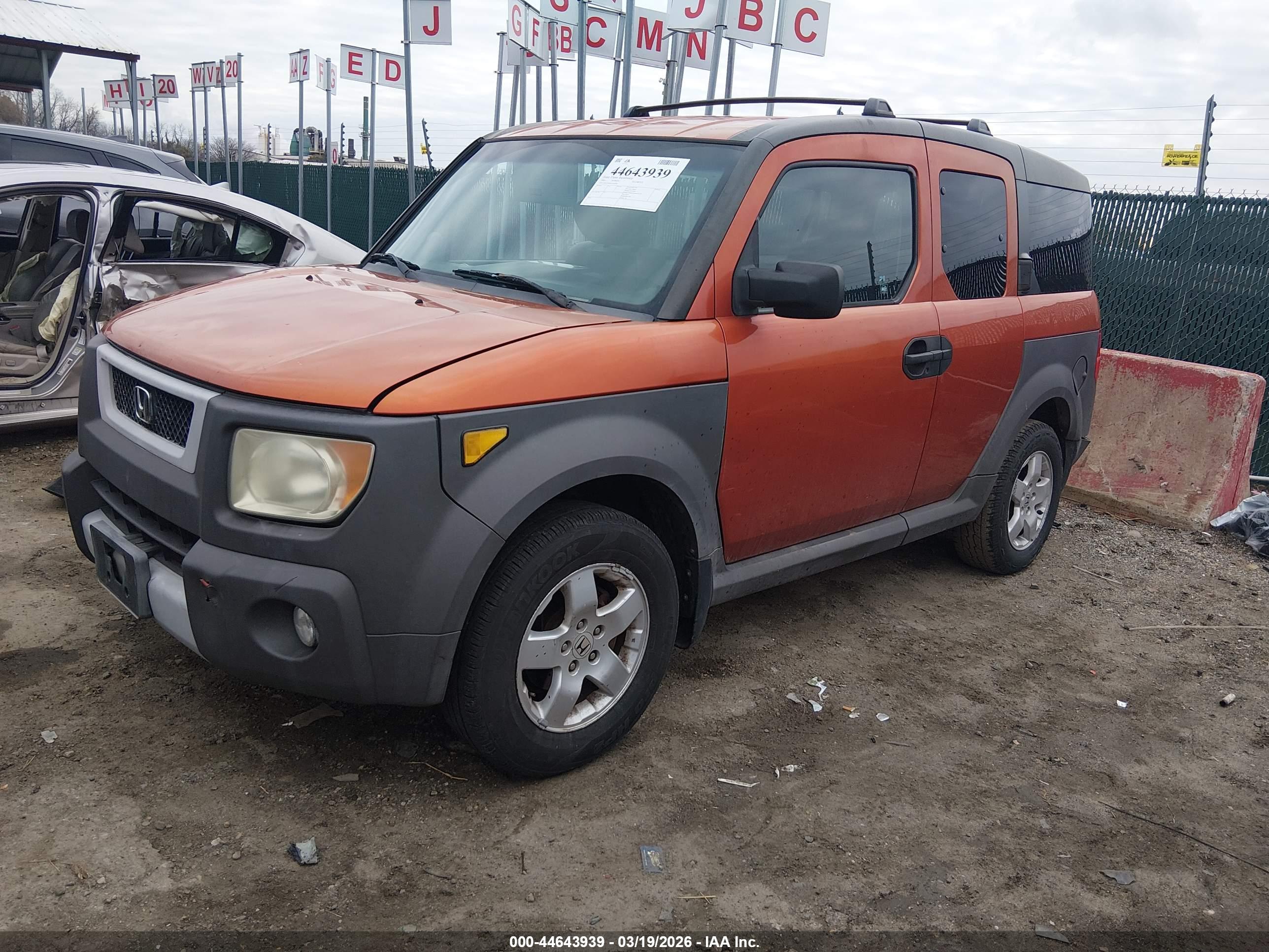 HONDA ELEMENT image 2