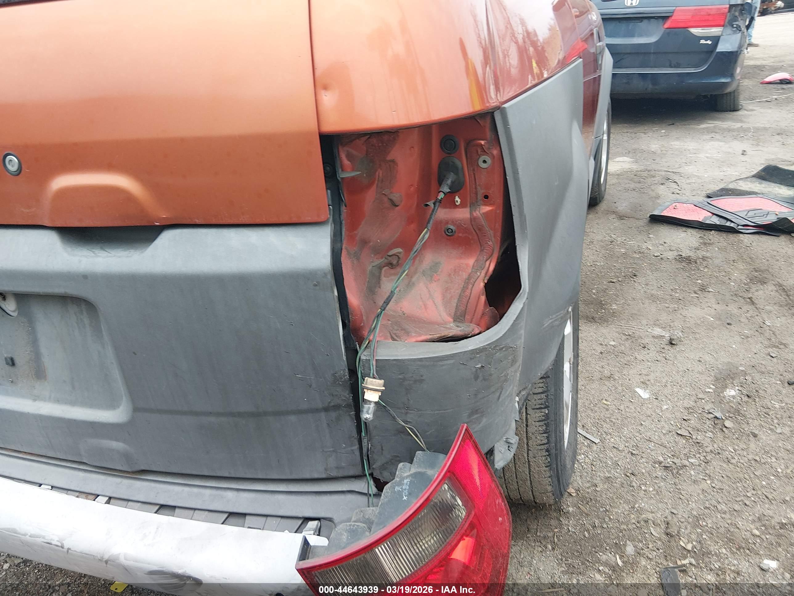 HONDA ELEMENT image 6
