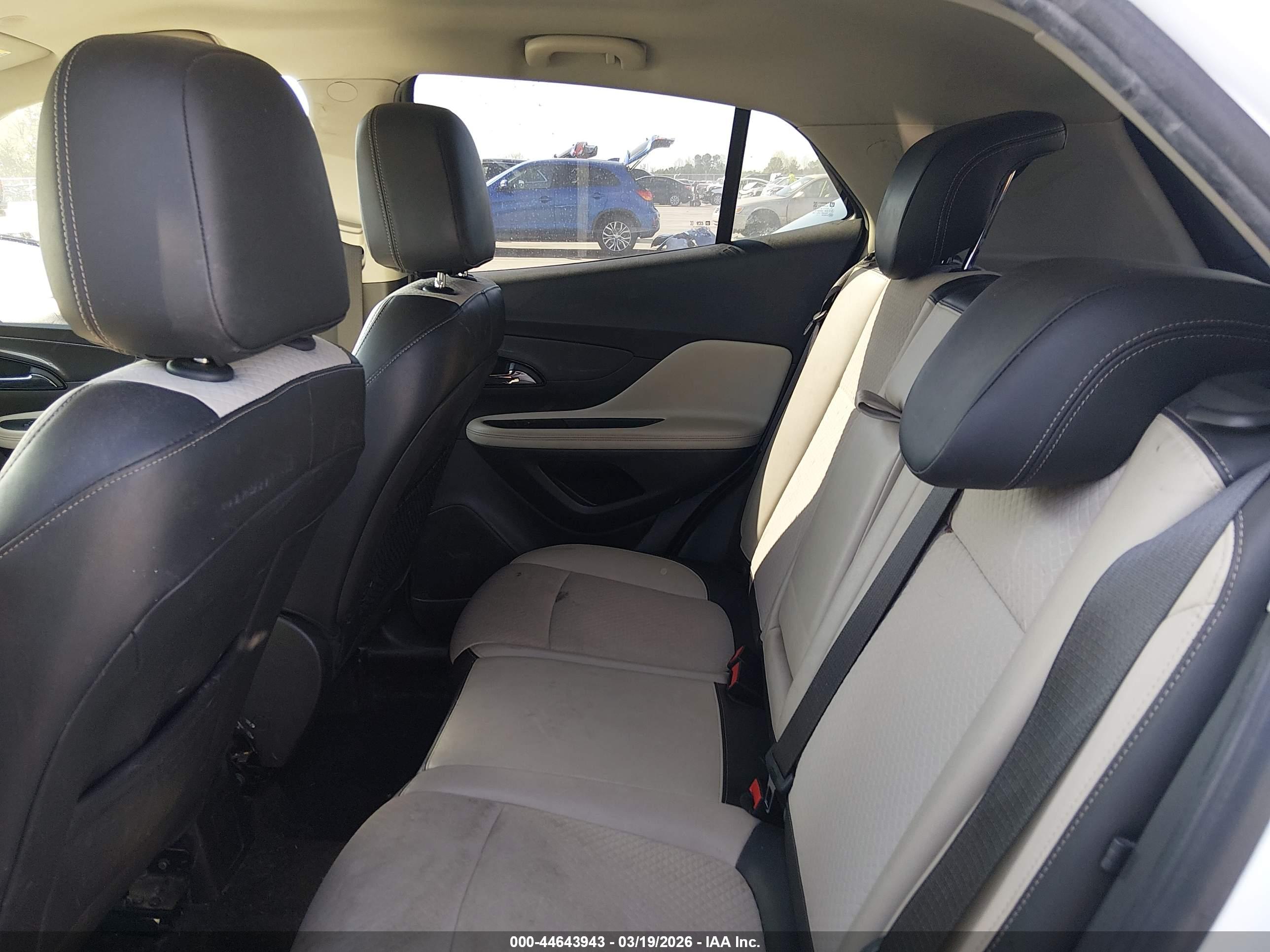 CHEVROLET EQUINOX image 8