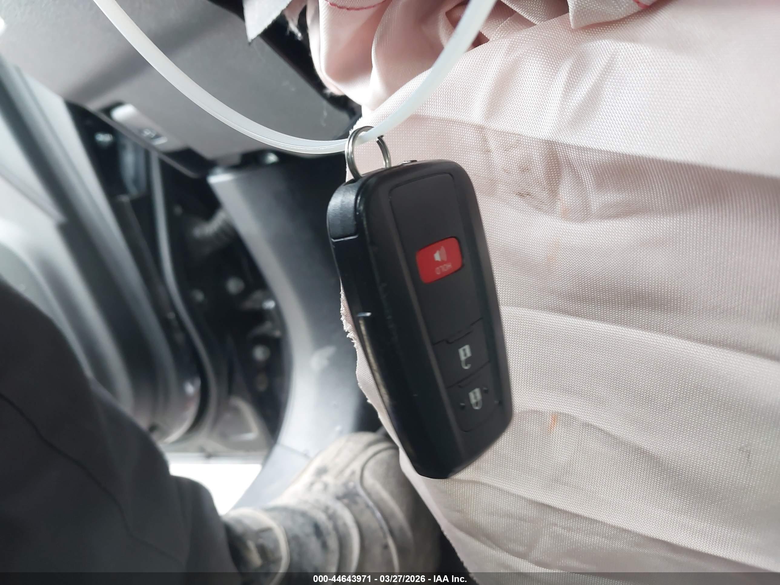 TOYOTA 4RUNNER image 11