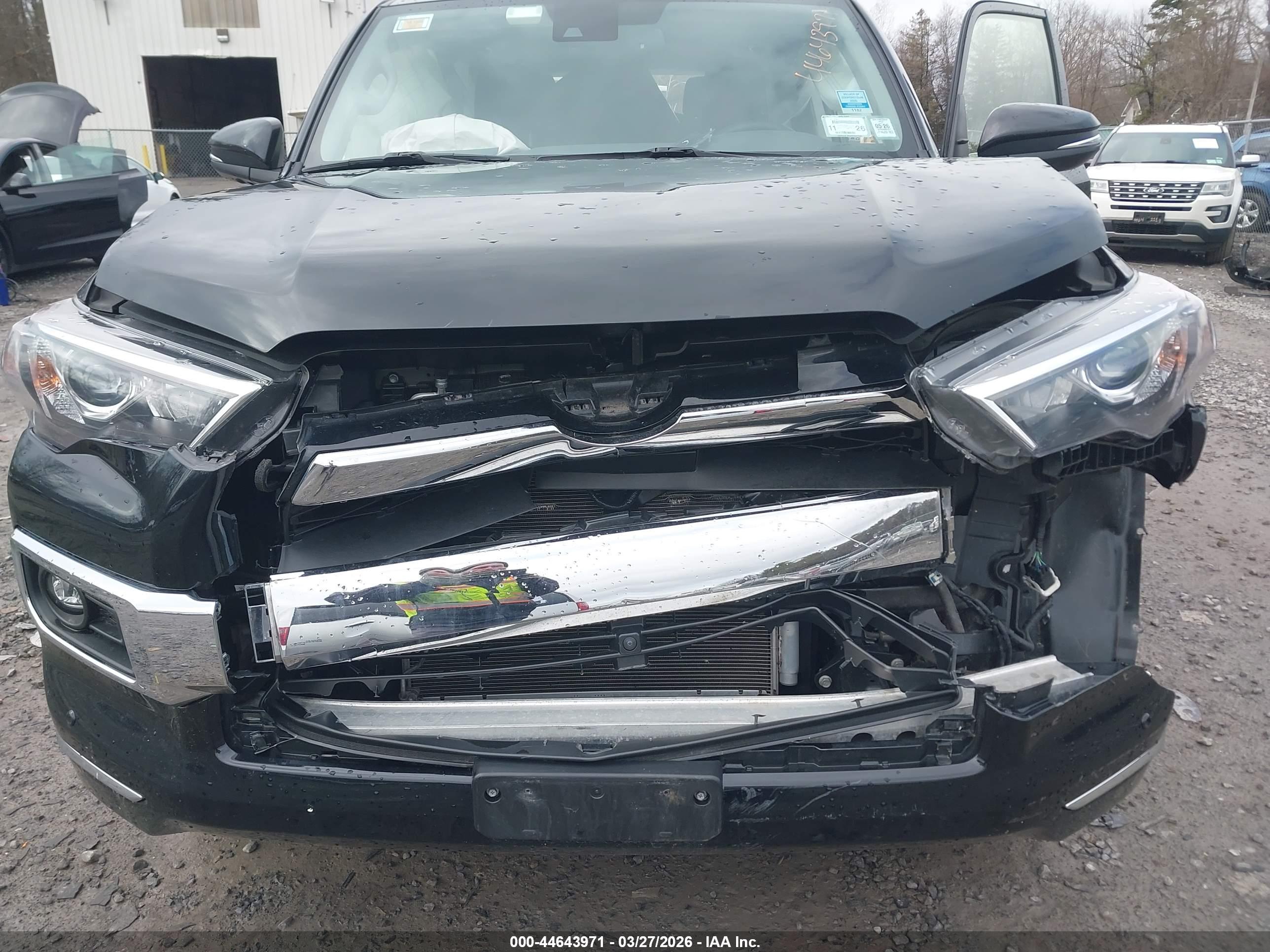 TOYOTA 4RUNNER image 6