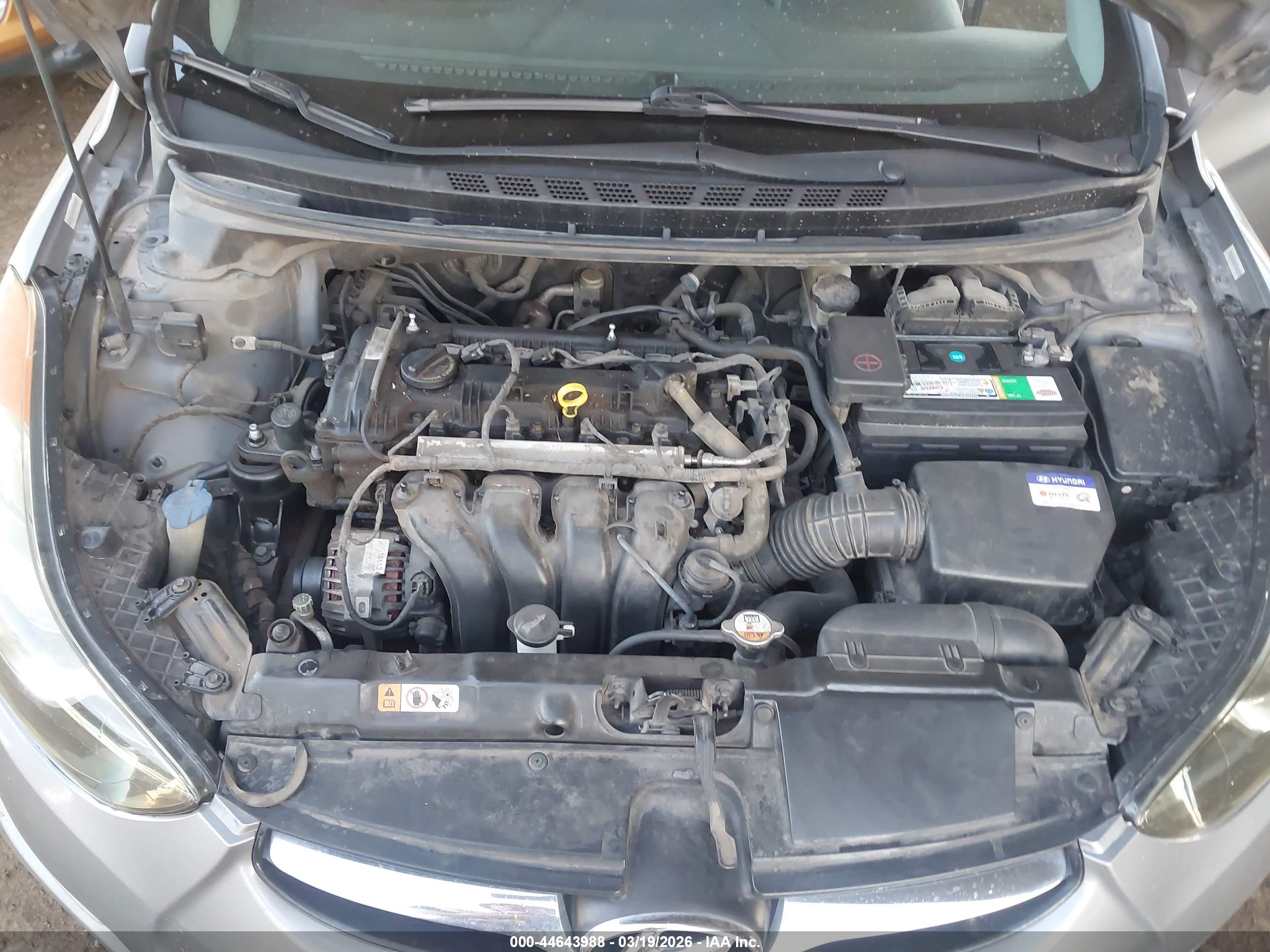 HYUNDAI ELANTRA image 10