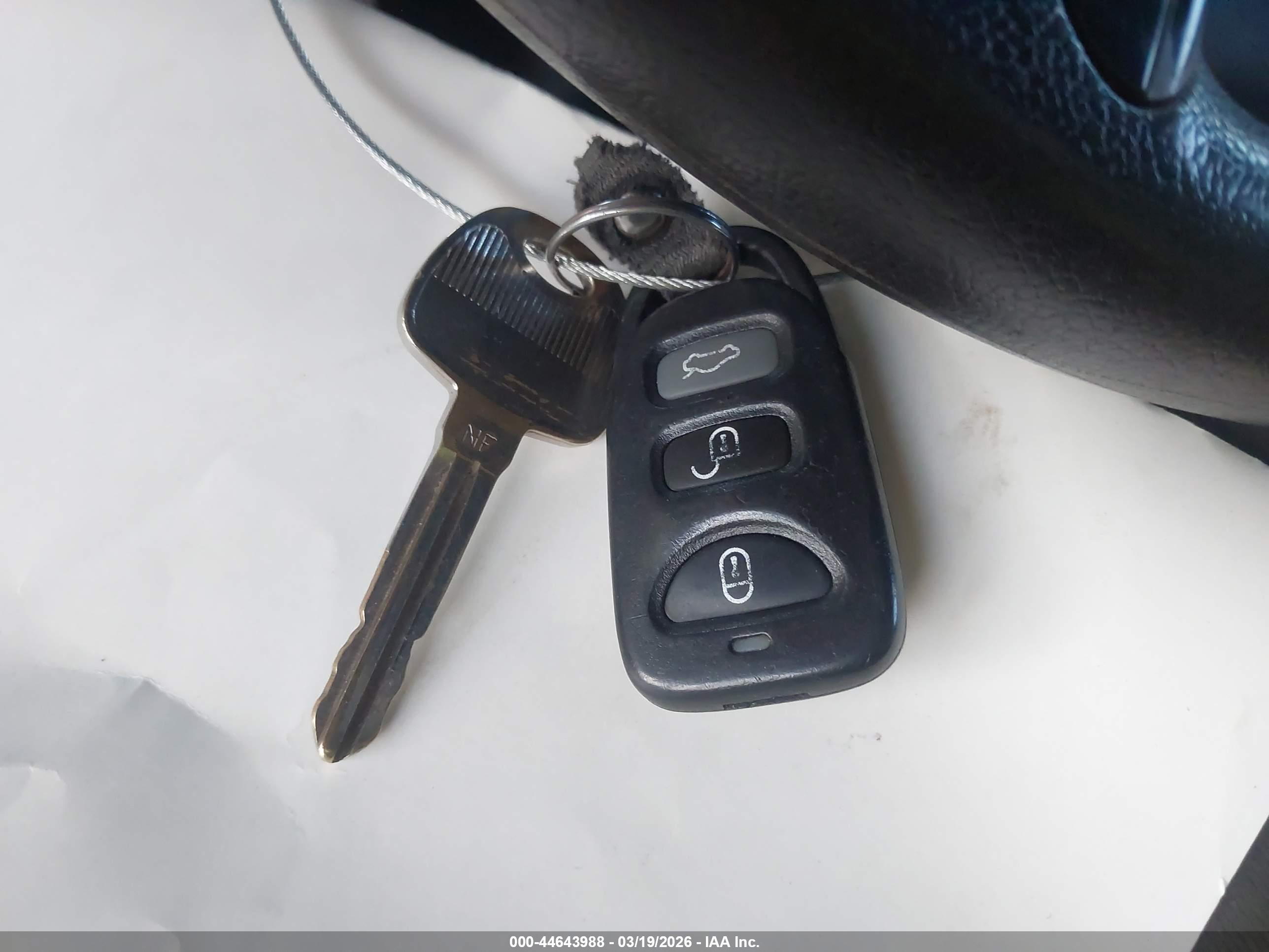 HYUNDAI ELANTRA image 11