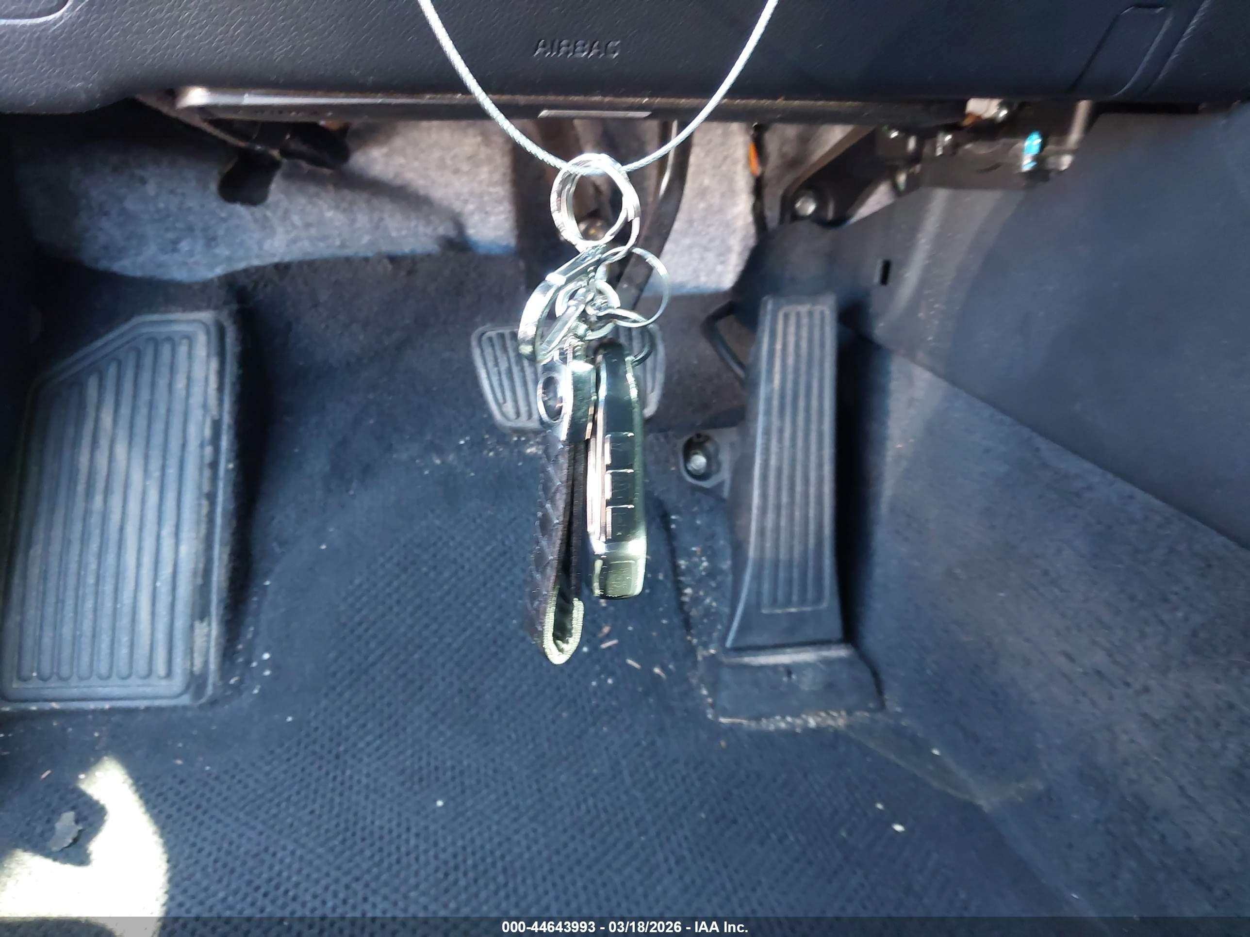 KIA K5 image 11