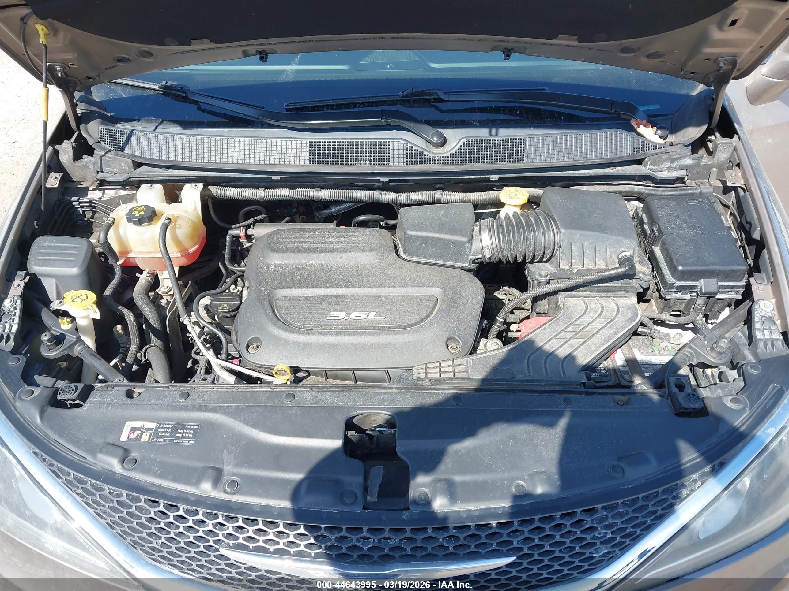 CHRYSLER PACIFICA image 10