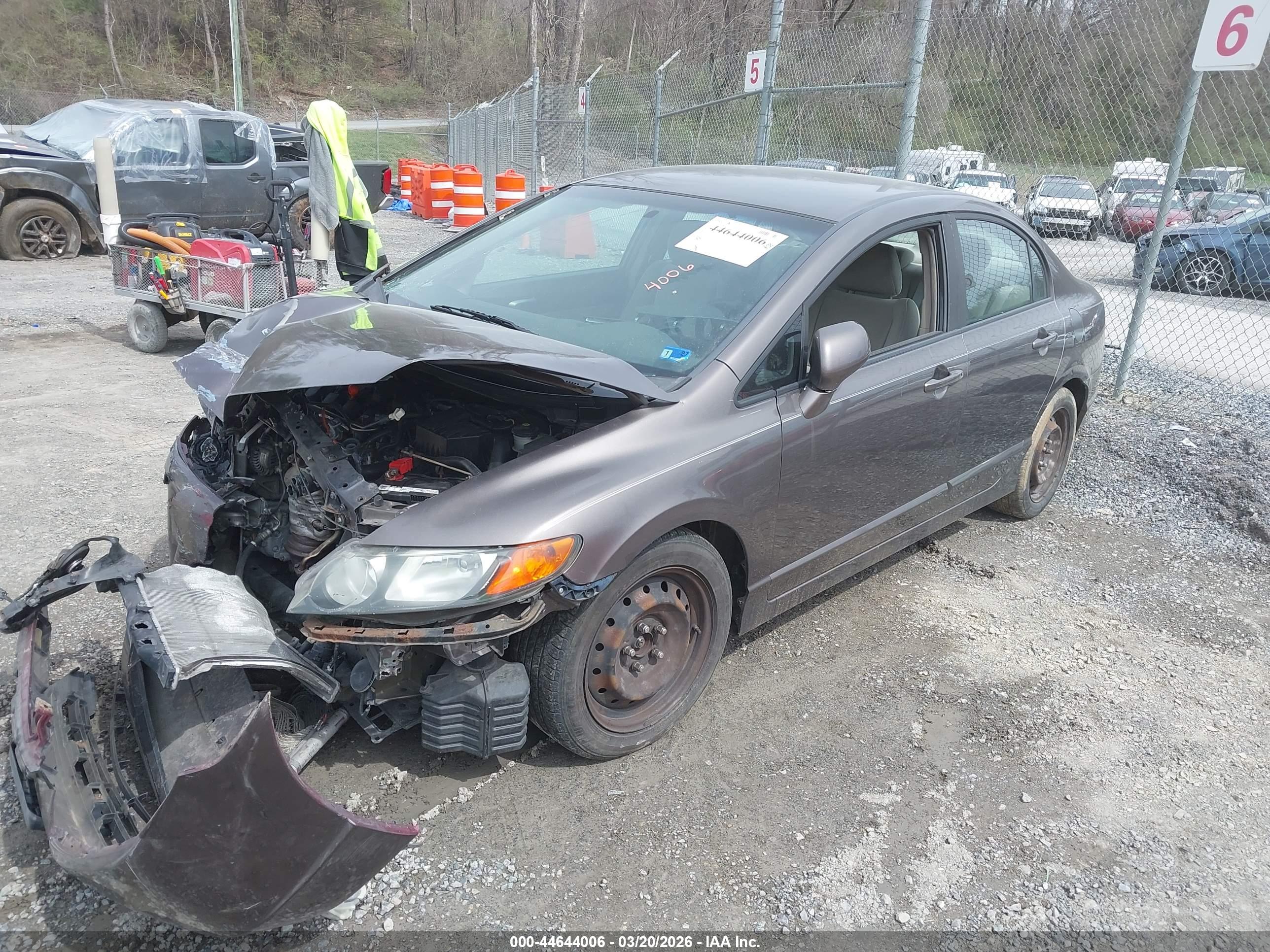HONDA CIVIC image 2