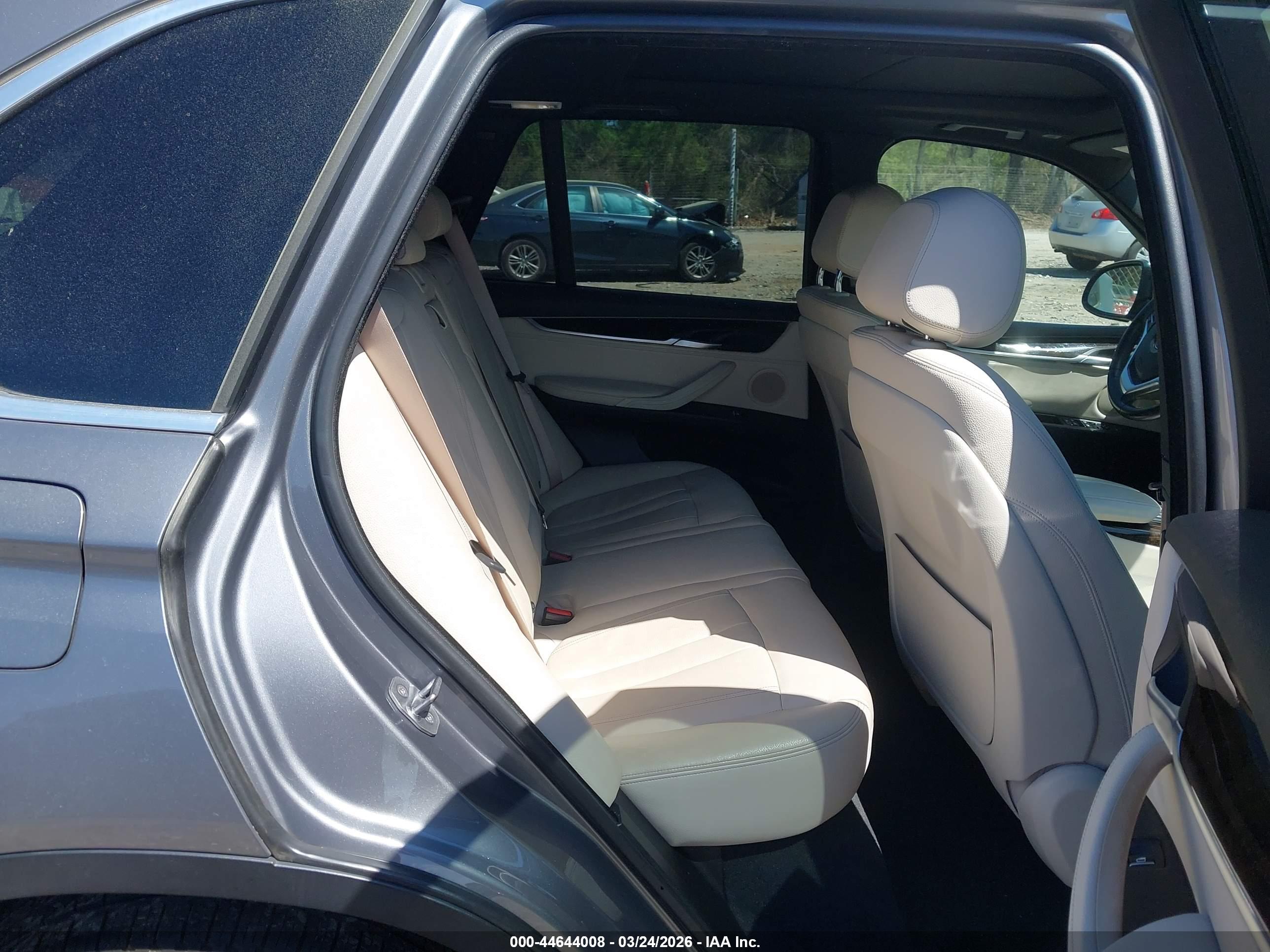 BMW X5 image 8