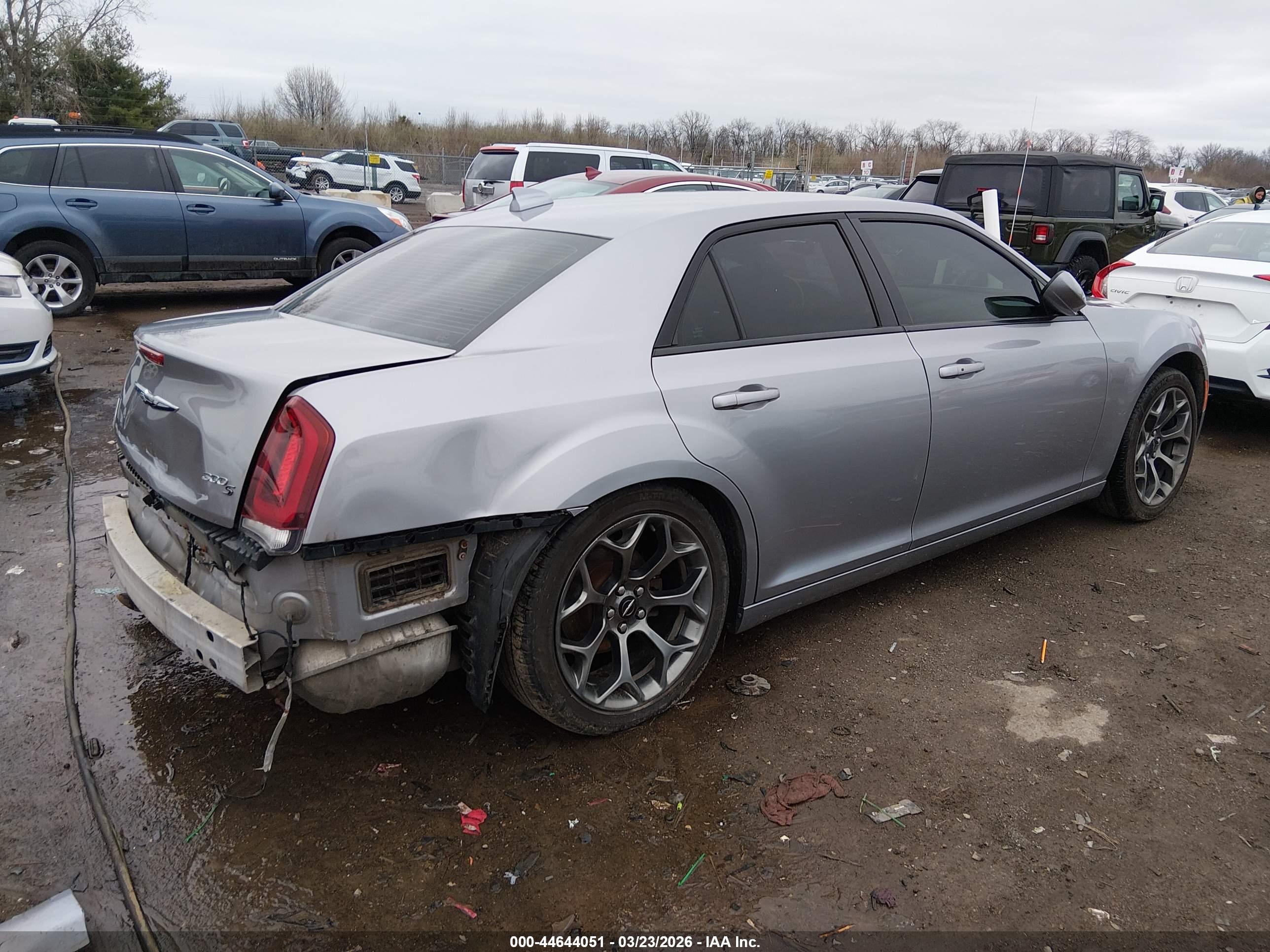 CHRYSLER 300 image 4