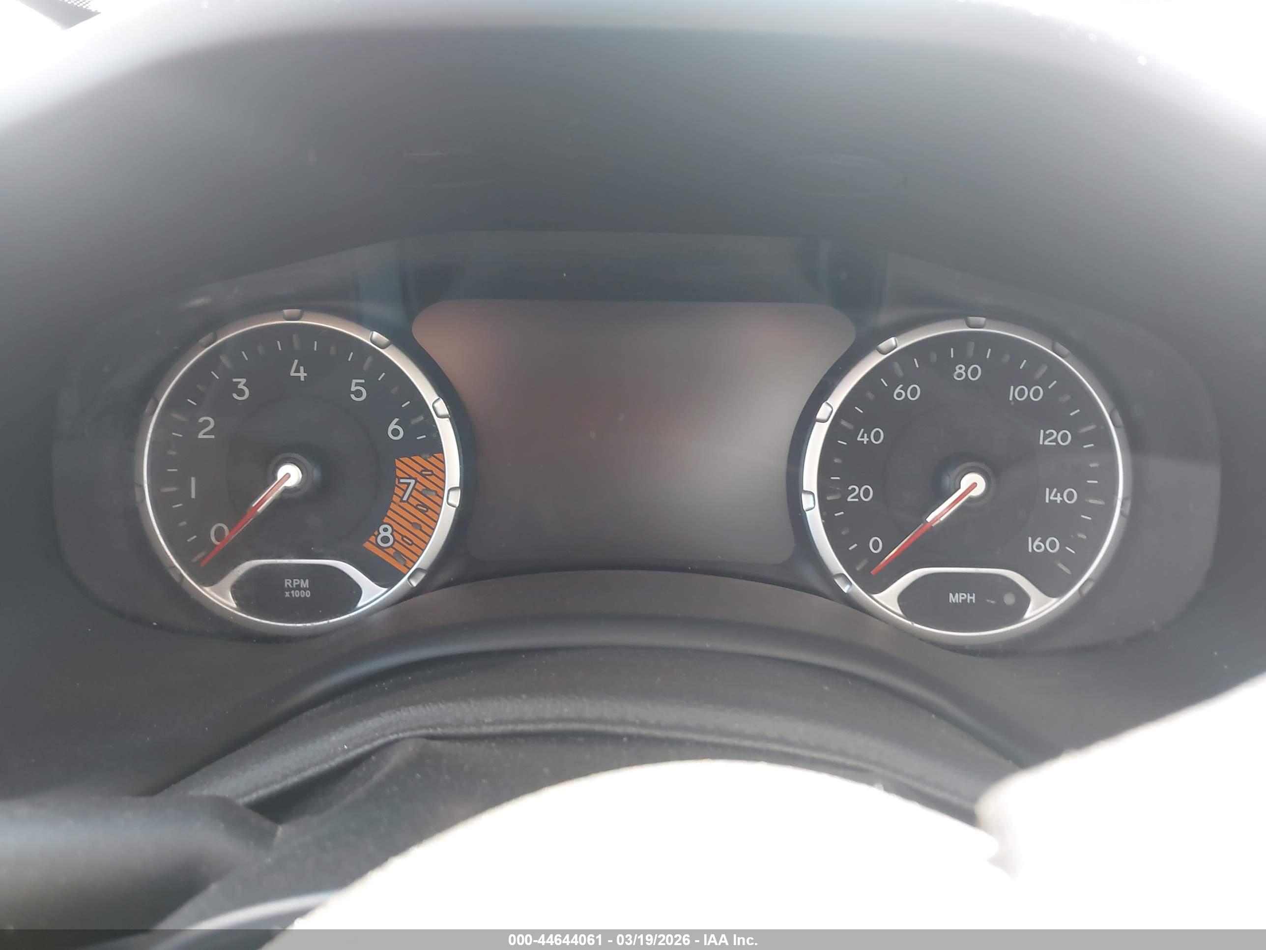 JEEP RENEGADE image 7