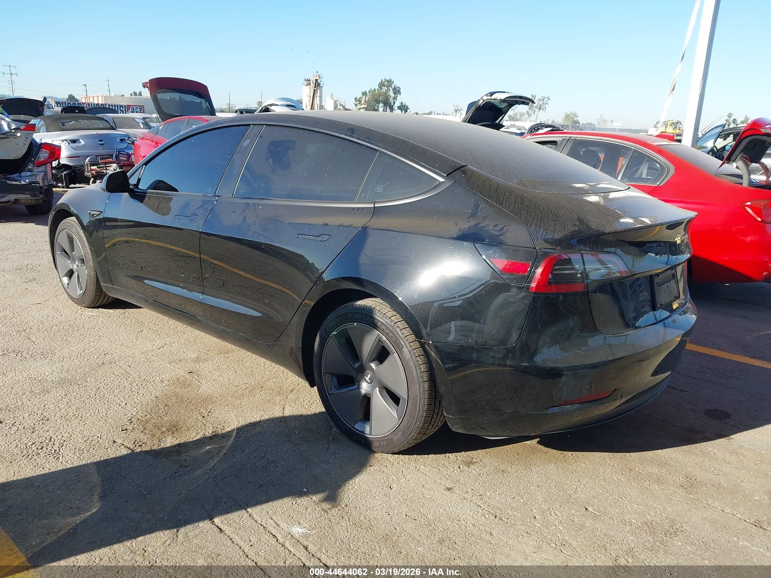 TESLA MODEL image 3