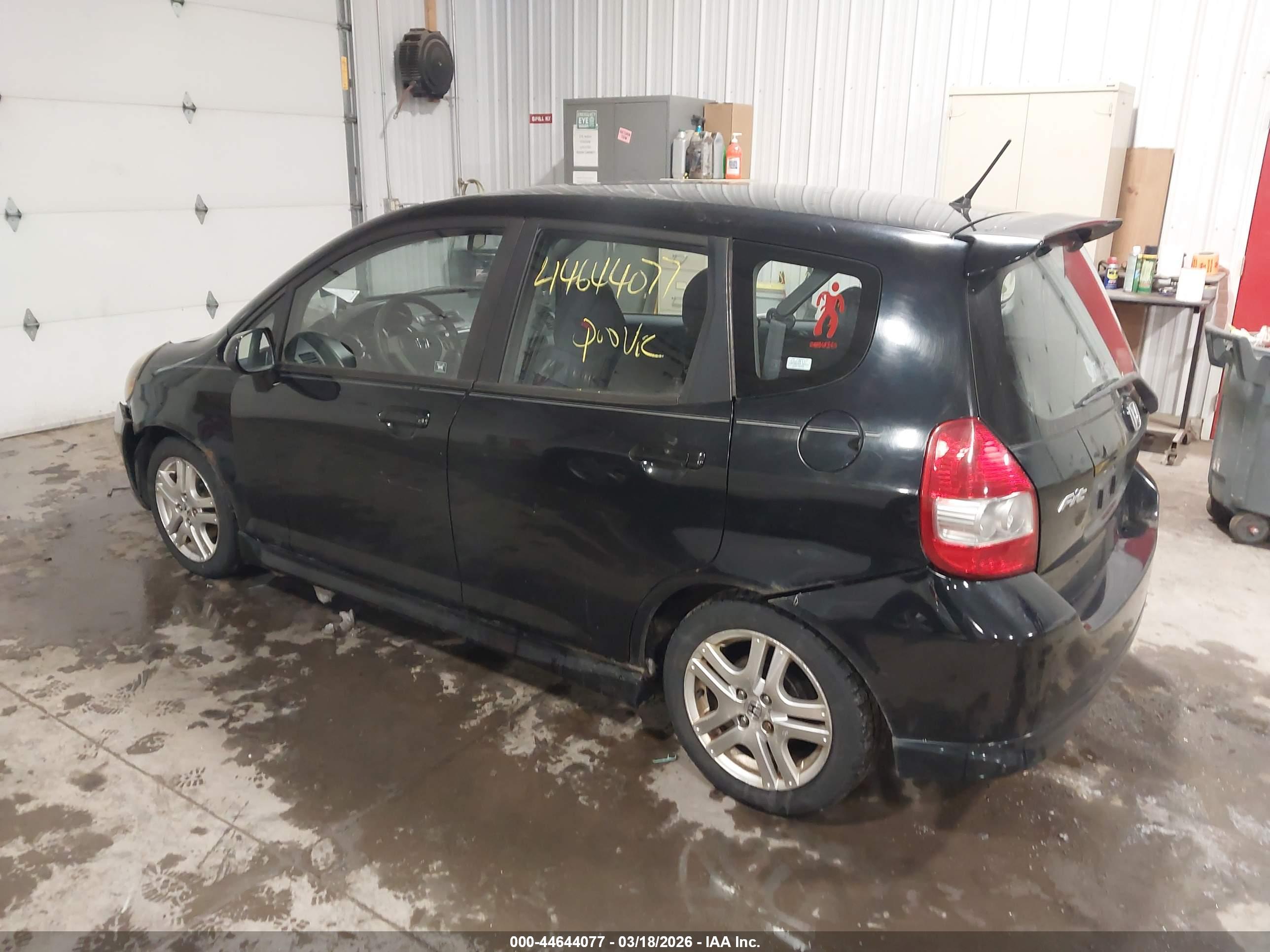 HONDA FIT image 3